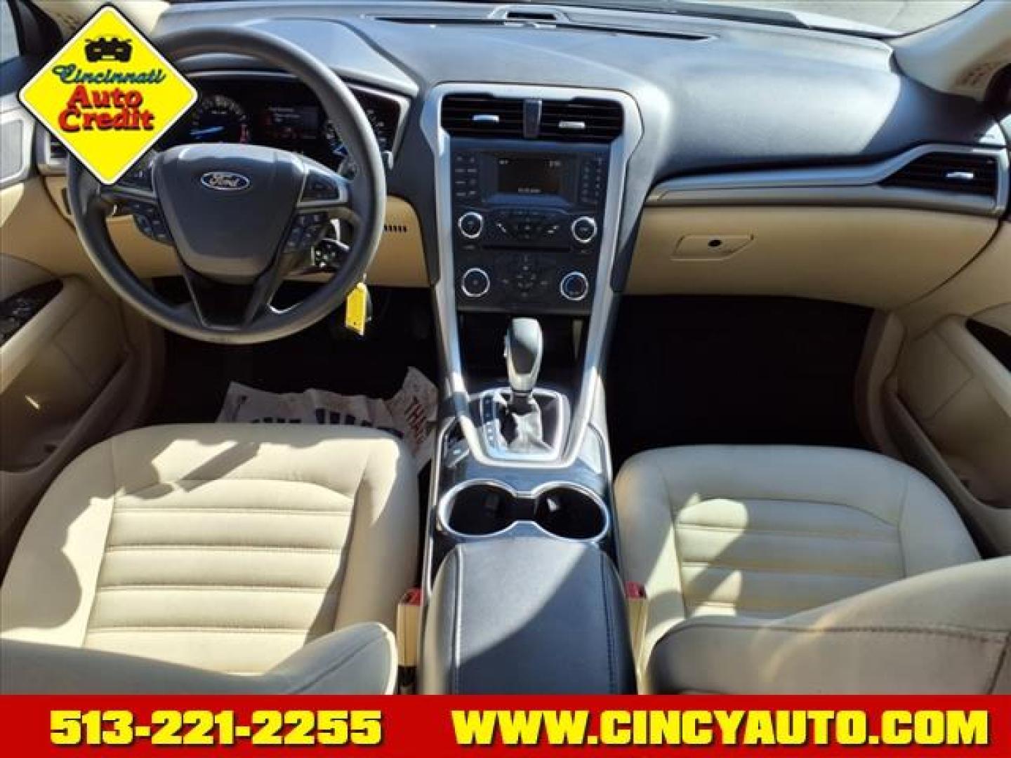2015 White Platinum Metallic Tri-Coat Ug Ford Fusion SE (3FA6P0H70FR) with an 2.5L 2.5L I4 175hp 175ft. lbs. Sequential Multiport Fuel Injection engine, 6-Speed Shiftable Automatic transmission, located at 2813 Gilbert Avenue, Cincinnati, OH, 45206, (513) 221-2255, 39.130219, -84.489189 - Photo#3