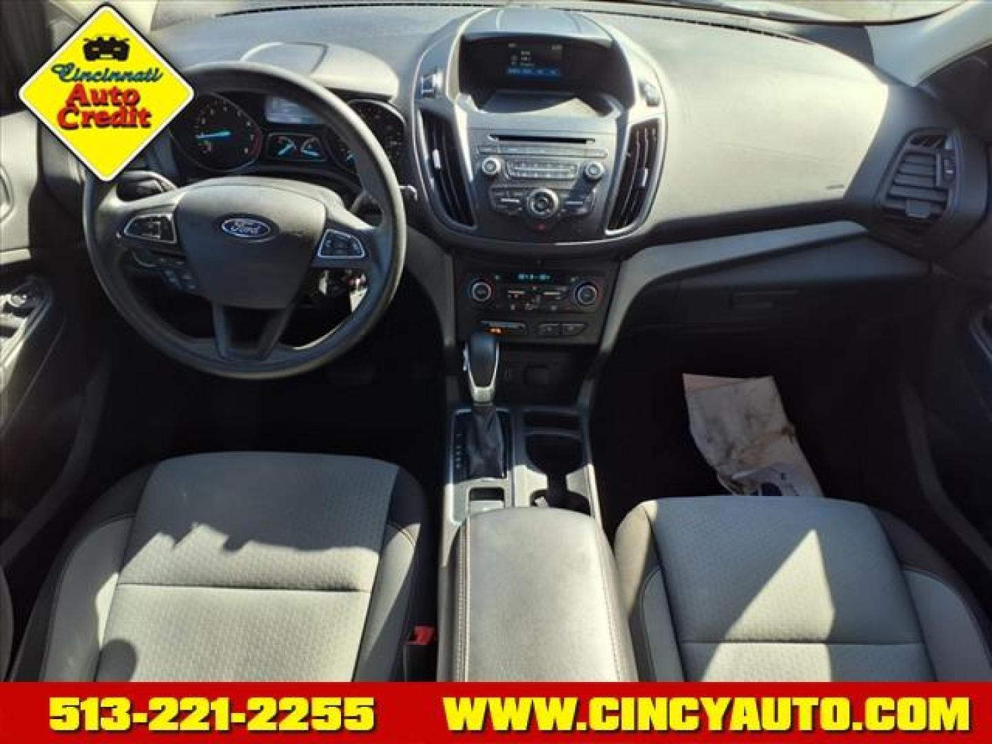 2018 Oxford White Yz Ford Escape SE (1FMCU9GD3JU) with an 1.5L EcoBoost 1.5L Turbo I4 179hp 177ft. lbs. Direct Injection engine, 6-Speed Shiftable Automatic transmission, located at 2813 Gilbert Avenue, Cincinnati, OH, 45206, (513) 221-2255, 39.130219, -84.489189 - Photo#3