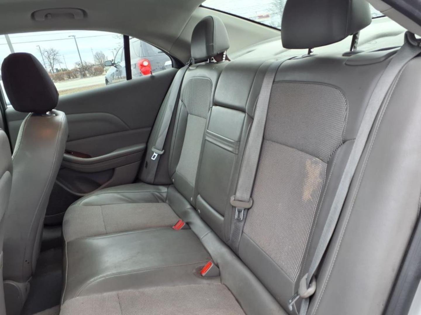 2013 Silver Ice Metallic Gan Chevrolet Malibu LT (1G11C5SA0DF) with an 2.5L Ecotec 2.5L I4 197hp 191ft. lbs. Fuel Injected engine, 6-Speed Shiftable Automatic w/Overdrive transmission, located at 5489 Dixie Highway, Fairfield, OH, 45014, (513) 221-2255, 39.333084, -84.523834 - Photo#4