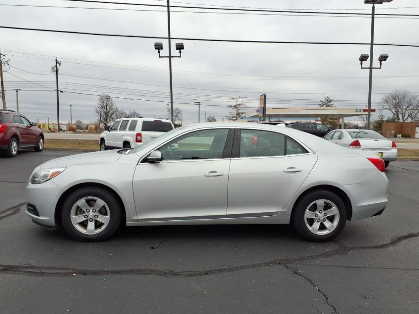 2013 Silver Ice Metallic Gan Chevrolet Malibu LT (1G11C5SA0DF) with an 2.5L Ecotec 2.5L I4 197hp 191ft. lbs. Fuel Injected engine, 6-Speed Shiftable Automatic w/Overdrive transmission, located at 5489 Dixie Highway, Fairfield, OH, 45014, (513) 221-2255, 39.333084, -84.523834 - Photo#1