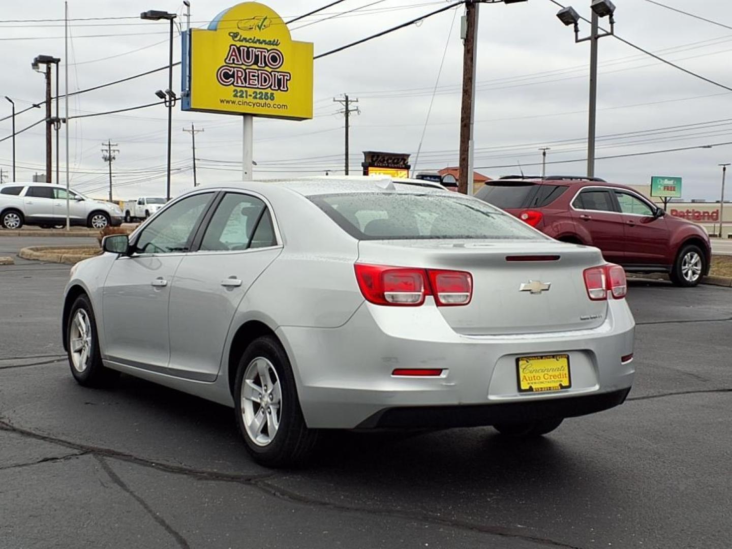 2013 Silver Ice Metallic Gan Chevrolet Malibu LT (1G11C5SA0DF) with an 2.5L Ecotec 2.5L I4 197hp 191ft. lbs. Fuel Injected engine, 6-Speed Shiftable Automatic w/Overdrive transmission, located at 5489 Dixie Highway, Fairfield, OH, 45014, (513) 221-2255, 39.333084, -84.523834 - Photo#2