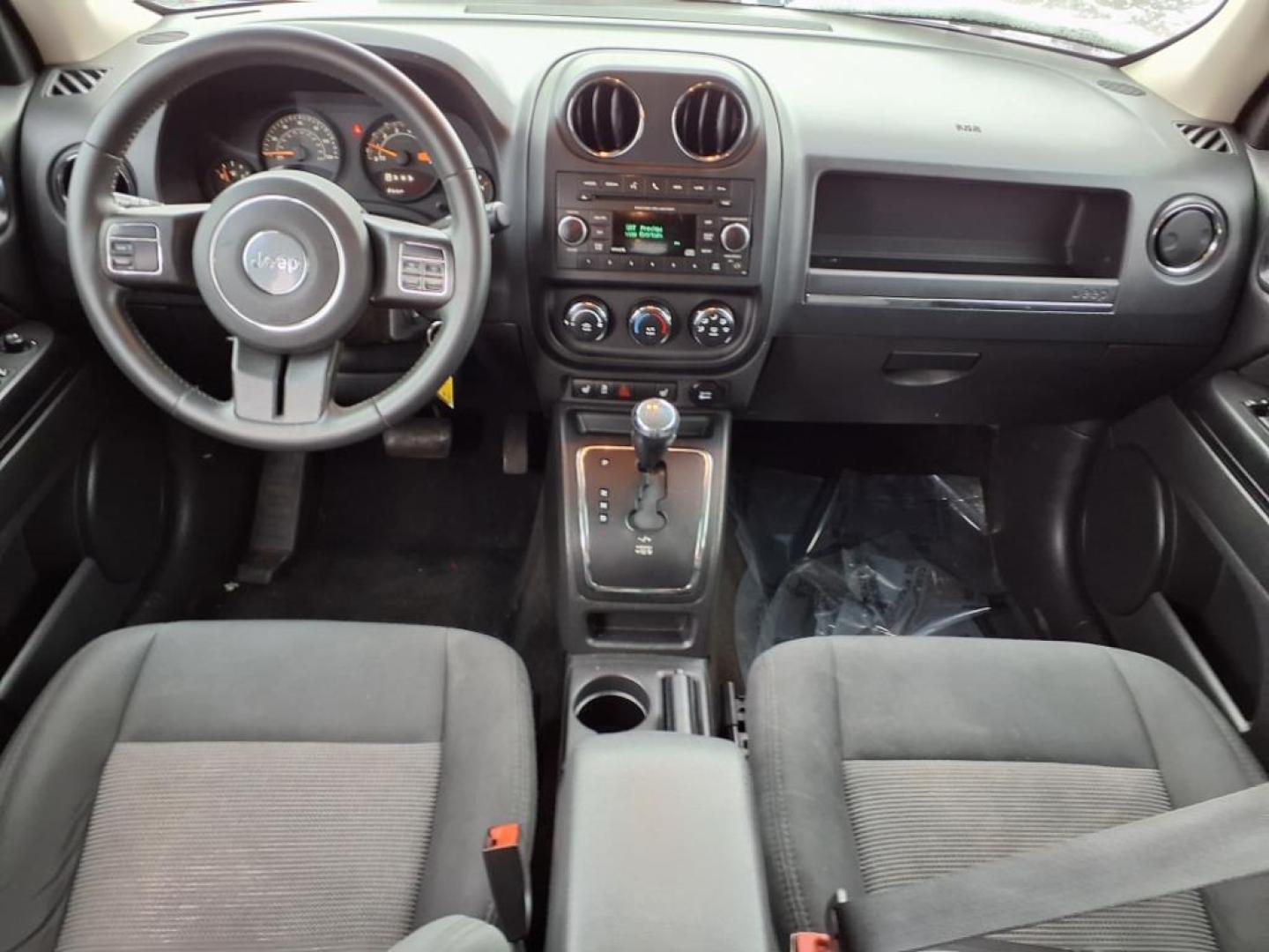 2014 True Blue Pearl Coat Pbu Jeep Patriot Latitude (1C4NJRFB0ED) with an 2.4L 2.4L I4 172hp 165ft. lbs. Sequential Multiport Fuel Injection engine, 6-Speed Shiftable Automatic transmission, located at 5489 Dixie Highway, Fairfield, OH, 45014, (513) 221-2255, 39.333084, -84.523834 - Photo#3