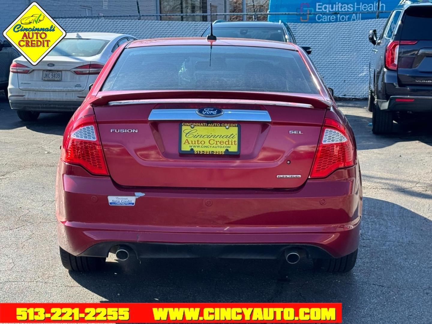 2011 Red Candy Metallic Tinted Clearcoat Ford Fusion SEL (3FAHP0JG8BR) with an 3.0L 3.0L Flex Fuel V6 240hp 223ft. lbs. Sequential Multiport Fuel Injection engine, 6-Speed Shiftable Automatic transmission, located at 2813 Gilbert Avenue, Cincinnati, OH, 45206, (513) 221-2255, 39.130219, -84.489189 - Photo#3