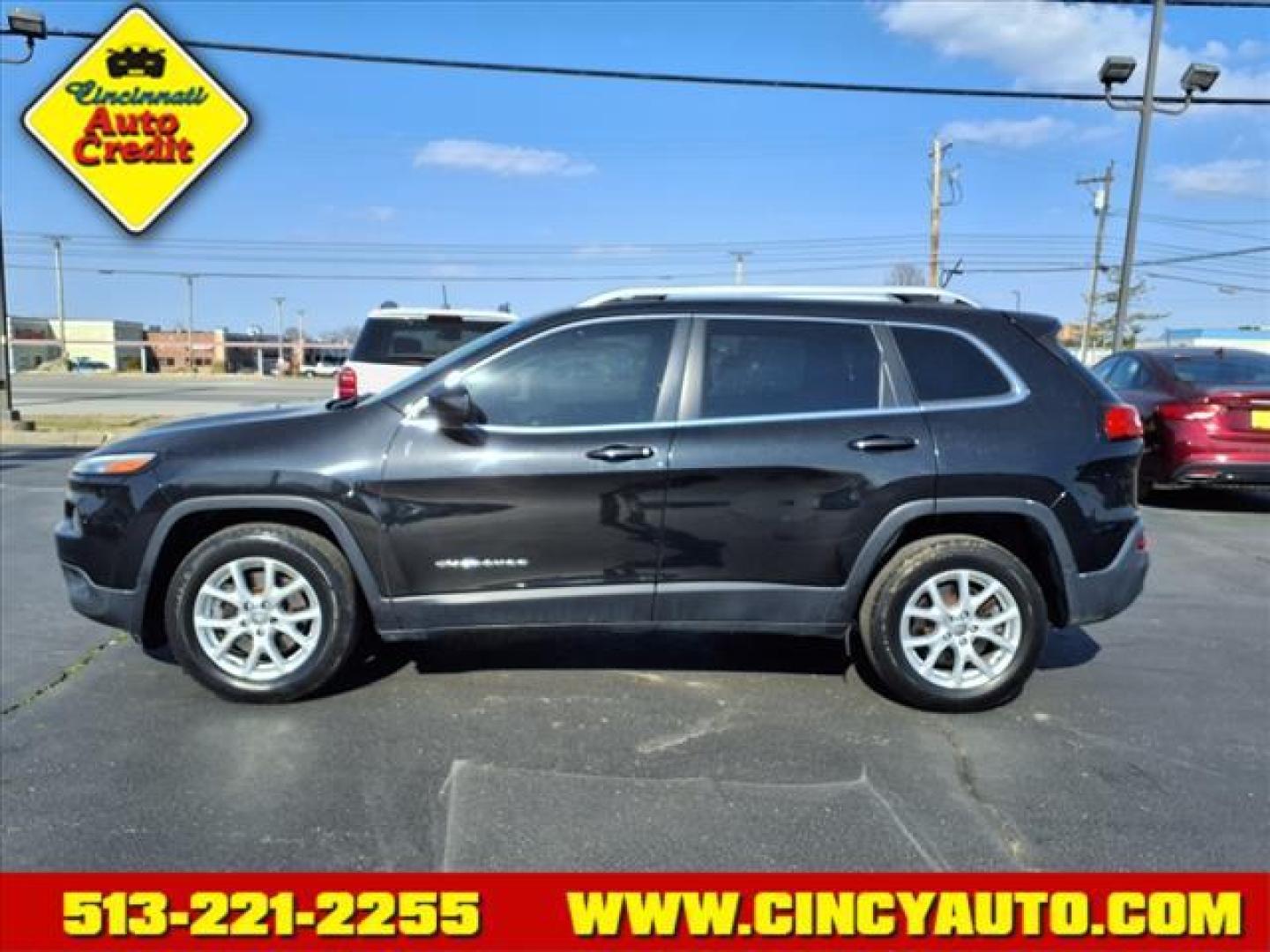 2016 Brilliant Black Crystal Pearl Coat Pxr Jeep Cherokee Latitude (1C4PJMCB6GW) with an 2.4L 2.4L I4 180hp 171ft. lbs. Sequential Multiport Fuel Injection engine, 4WD 9-Speed Shiftable Automatic transmission, located at 5489 Dixie Highway, Fairfield, OH, 45014, (513) 221-2255, 39.333084, -84.523834 - Photo#1