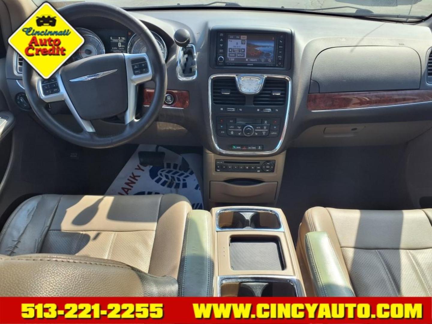 2012 White Gold Clear Coat Pwl Chrysler Town and Country Touring-L (2C4RC1CG1CR) with an 3.6L Pentastar 3.6L Flex Fuel V6 283hp 260ft. lbs. Sequential Multiport Fuel Injection engine, 6-Speed Shiftable Automatic transmission, located at 2813 Gilbert Avenue, Cincinnati, OH, 45206, (513) 221-2255, 39.130219, -84.489189 - Photo#3