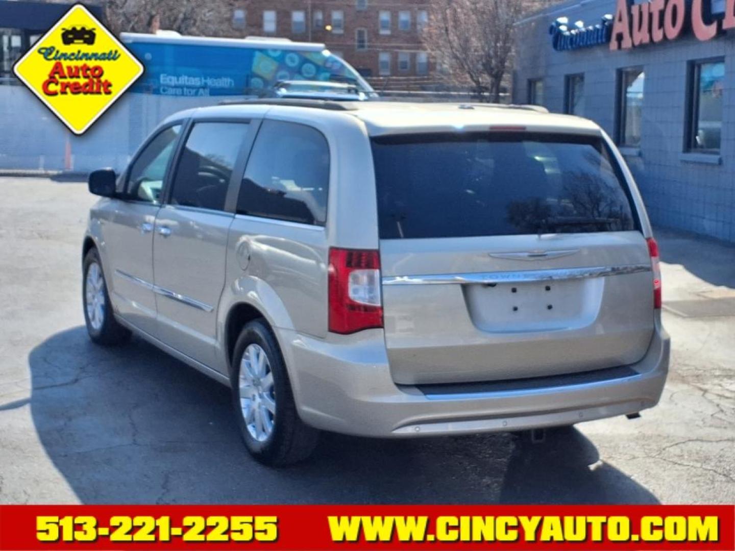 2012 White Gold Clear Coat Pwl Chrysler Town and Country Touring-L (2C4RC1CG1CR) with an 3.6L Pentastar 3.6L Flex Fuel V6 283hp 260ft. lbs. Sequential Multiport Fuel Injection engine, 6-Speed Shiftable Automatic transmission, located at 2813 Gilbert Avenue, Cincinnati, OH, 45206, (513) 221-2255, 39.130219, -84.489189 - Photo#2