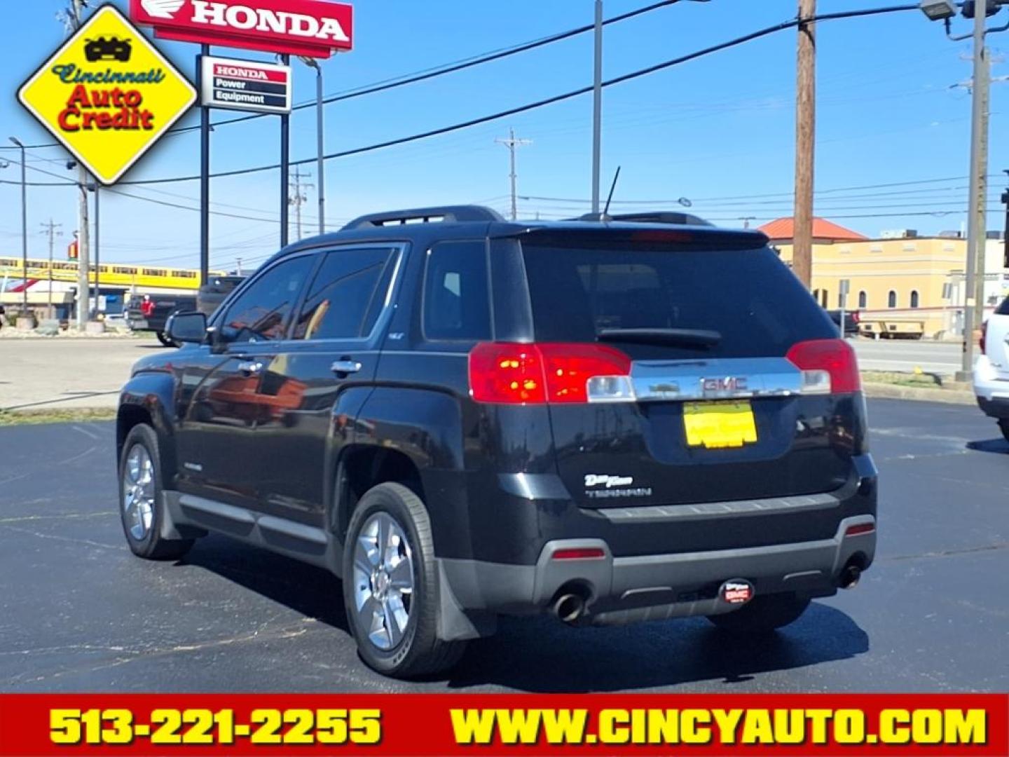 2015 Carbon Black Metallic Gar GMC Terrain SLT-1 (2GKFLSE34F6) with an 3.6L 3.6L V6 301hp 272ft. lbs. Direct Injection engine, 6-Speed Shiftable Automatic transmission, located at 5489 Dixie Highway, Fairfield, OH, 45014, (513) 221-2255, 39.333084, -84.523834 - Photo#2
