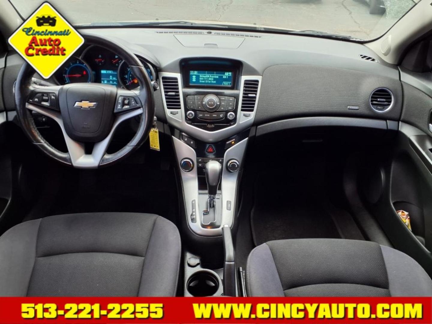 2014 Champagne Silver Metallic Gwt Chevrolet Cruze 1LT Auto (1G1PC5SB6E7) with an 1.4L Ecotec 1.4L Turbo I4 138hp 148ft. lbs. Sequential Multiport Fuel Injection engine, 6-Speed Shiftable Automatic transmission, located at 2813 Gilbert Avenue, Cincinnati, OH, 45206, (513) 221-2255, 39.130219, -84.489189 - Photo#3
