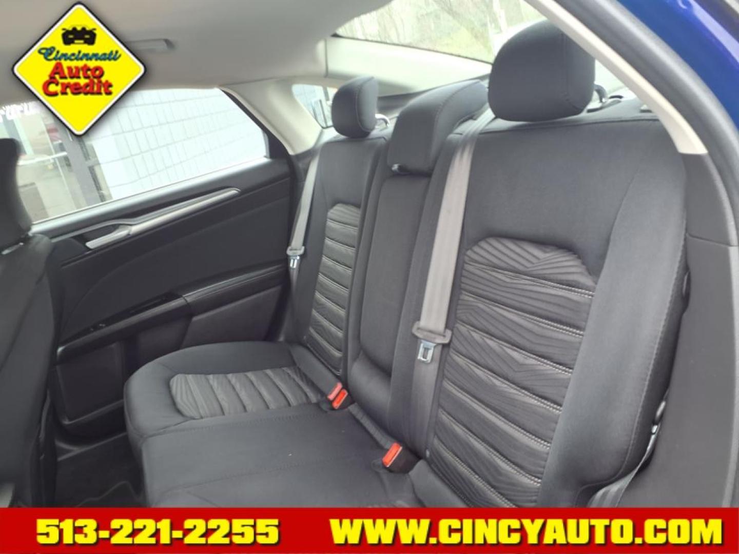 2016 Deep Impact Blue J4 Ford Fusion SE (1FA6P0H71G5) with an 2.5L 2.5L I4 175hp 175ft. lbs. Sequential Multiport Fuel Injection engine, 6-Speed Shiftable Automatic transmission, located at 2813 Gilbert Avenue, Cincinnati, OH, 45206, (513) 221-2255, 39.130219, -84.489189 - Photo#4