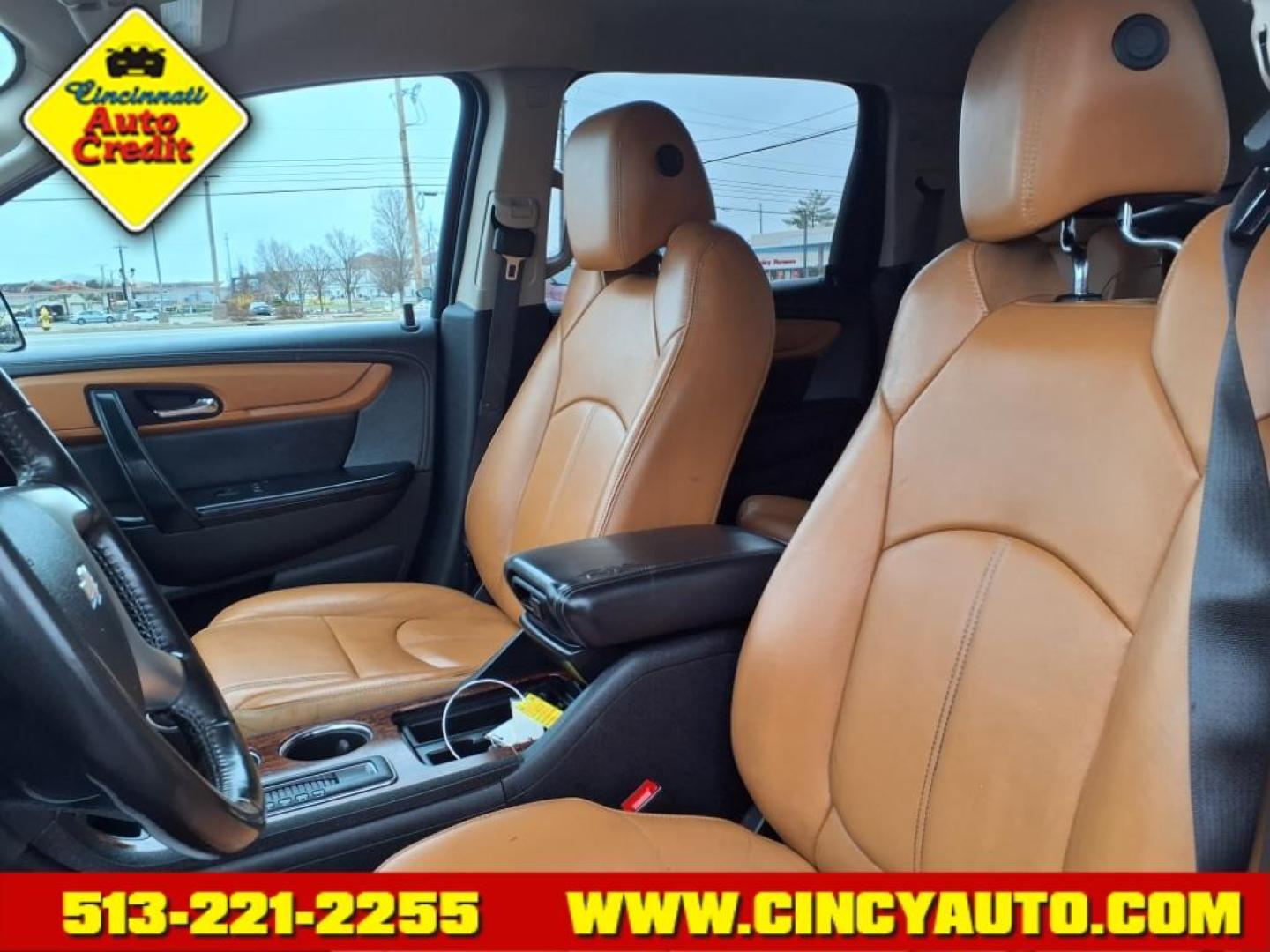 2014 Black Granite Metallic 58u Chevrolet Traverse LT (1GNKVHKD7EJ) with an 3.6L 3.6L V6 281hp 266ft. lbs. Direct Injection engine, 6-Speed Shiftable Automatic transmission, located at 5489 Dixie Highway, Fairfield, OH, 45014, (513) 221-2255, 39.333084, -84.523834 - Photo#5