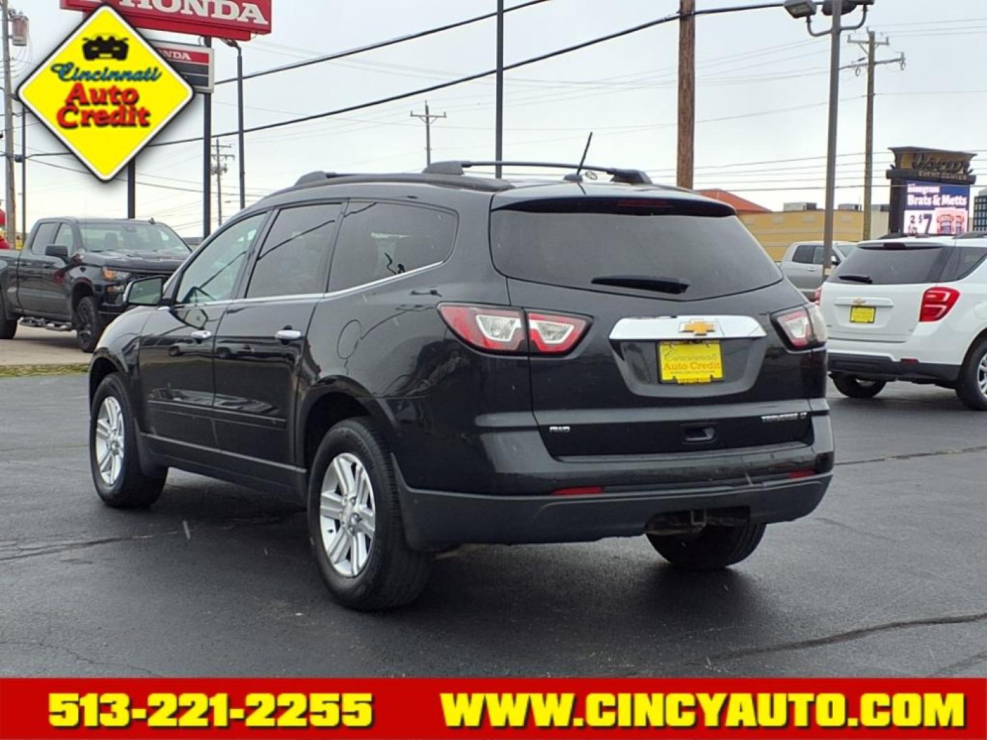 2014 Black Granite Metallic 58u Chevrolet Traverse LT (1GNKVHKD7EJ) with an 3.6L 3.6L V6 281hp 266ft. lbs. Direct Injection engine, 6-Speed Shiftable Automatic transmission, located at 5489 Dixie Highway, Fairfield, OH, 45014, (513) 221-2255, 39.333084, -84.523834 - Photo#2