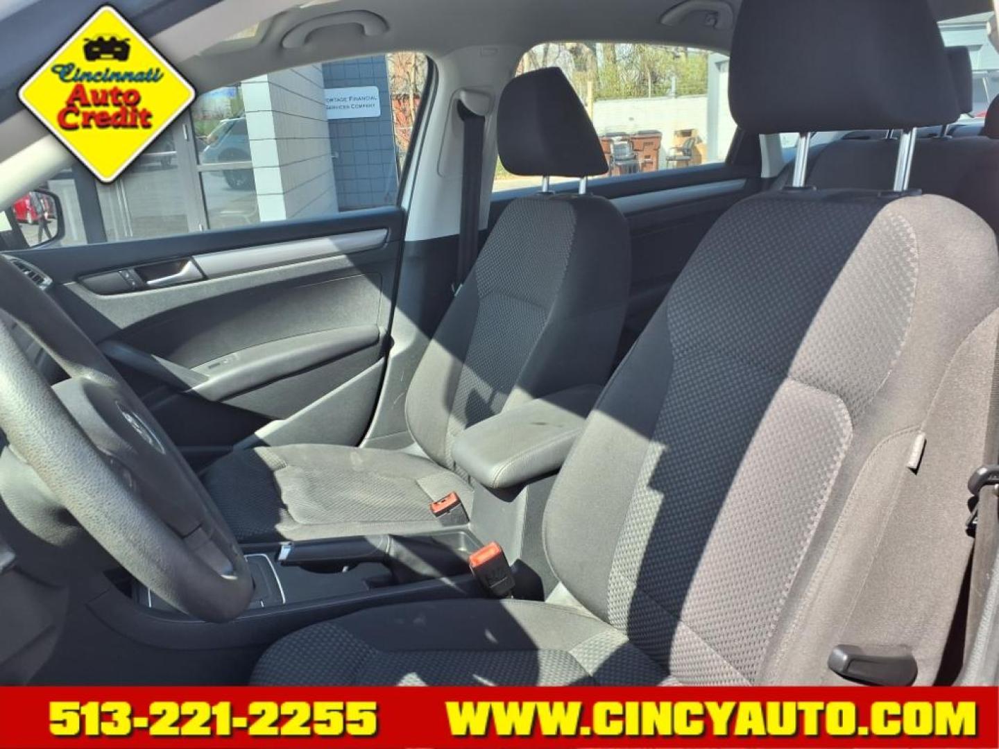 2014 Candy White B4b4 Volkswagen Passat 1.8T S PZEV (1VWAT7A36EC) with an 1.8L 1.8L Turbo I4 170hp 184ft. lbs. PZEV Direct Injection engine, 6-speed Automatic with Tiptronic transmission, located at 2813 Gilbert Avenue, Cincinnati, OH, 45206, (513) 221-2255, 39.130219, -84.489189 - Photo#5