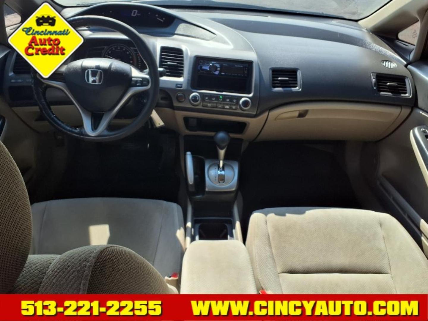 2010 Polished Metal Metallic Gy Honda Civic LX (19XFA1F59AE) with an 1.8L 1.8L I4 140hp 128ft. lbs. Fuel Injected engine, 5-Speed Automatic transmission, located at 2813 Gilbert Avenue, Cincinnati, OH, 45206, (513) 221-2255, 39.130219, -84.489189 - Photo#3