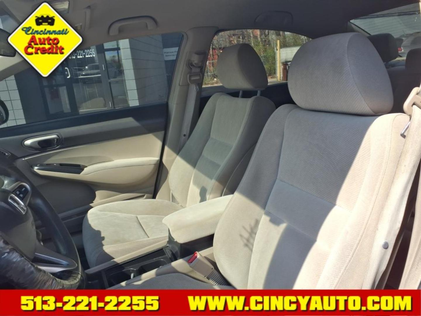 2010 Polished Metal Metallic Gy Honda Civic LX (19XFA1F59AE) with an 1.8L 1.8L I4 140hp 128ft. lbs. Fuel Injected engine, 5-Speed Automatic transmission, located at 2813 Gilbert Avenue, Cincinnati, OH, 45206, (513) 221-2255, 39.130219, -84.489189 - Photo#5