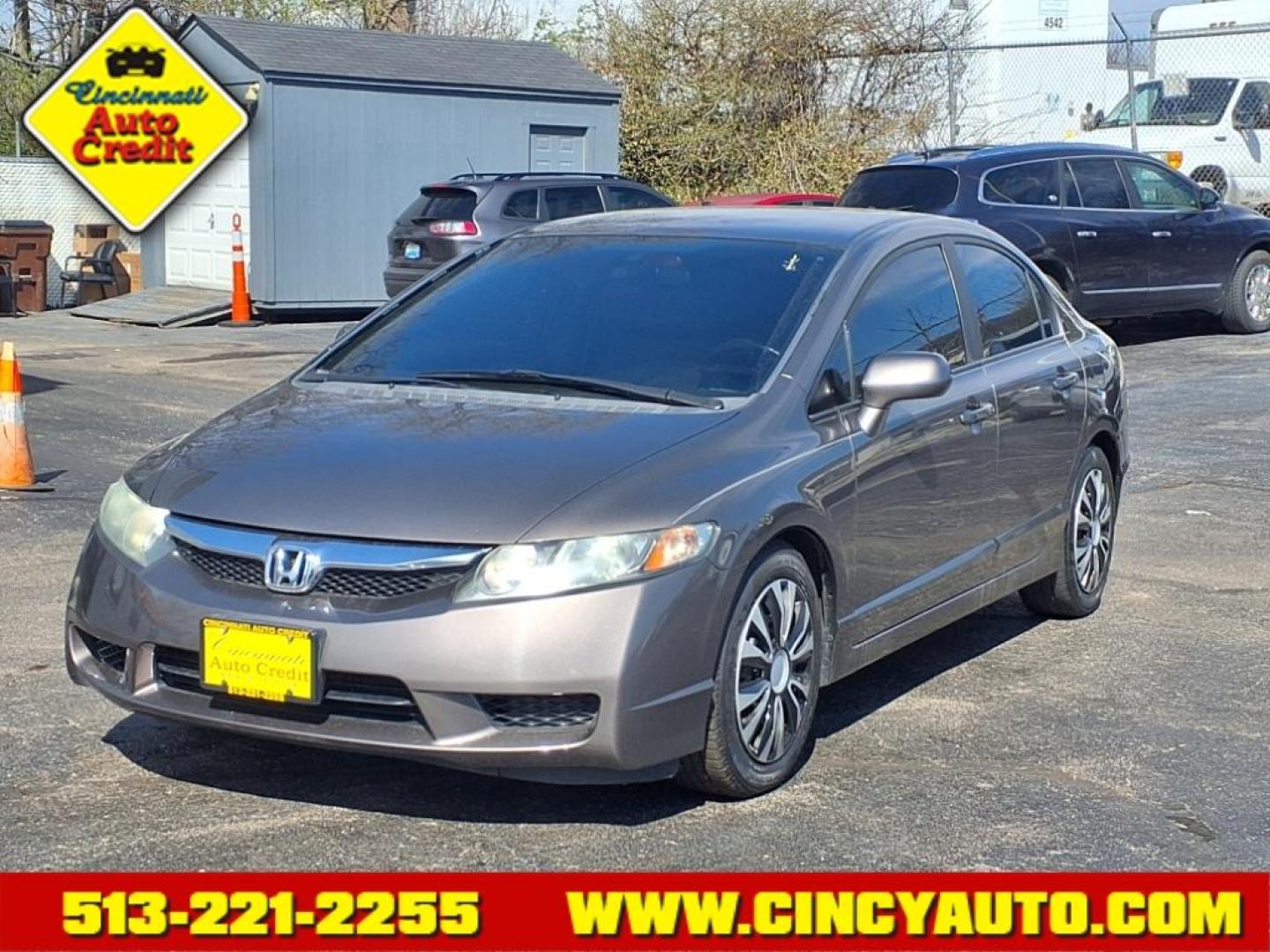 2010 Polished Metal Metallic Gy Honda Civic LX (19XFA1F59AE) with an 1.8L 1.8L I4 140hp 128ft. lbs. Fuel Injected engine, 5-Speed Automatic transmission, located at 2813 Gilbert Avenue, Cincinnati, OH, 45206, (513) 221-2255, 39.130219, -84.489189 - Photo#0