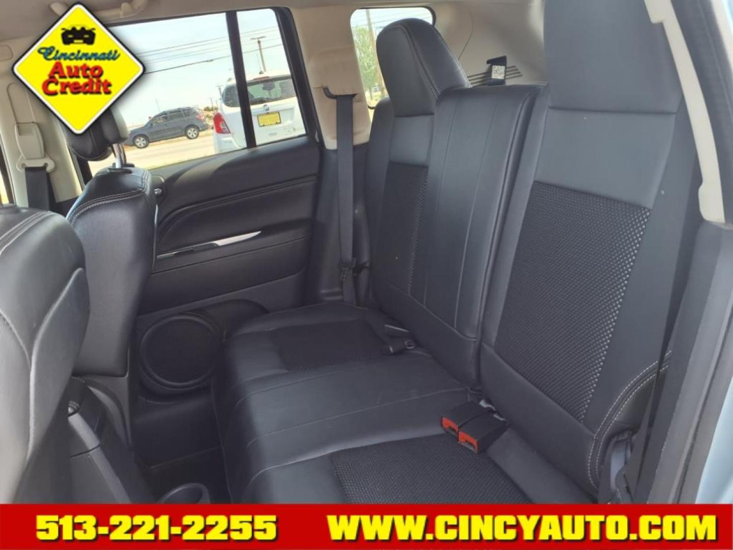 2014 Winter Chill Pearl Coat Pba Jeep Compass Latitude (1C4NJDEB8ED) with an 2.4L 2.4L I4 172hp 165ft. lbs. Sequential Multiport Fuel Injection engine, 6-Speed Shiftable Automatic transmission, located at 5489 Dixie Highway, Fairfield, OH, 45014, (513) 221-2255, 39.333084, -84.523834 - Photo#4