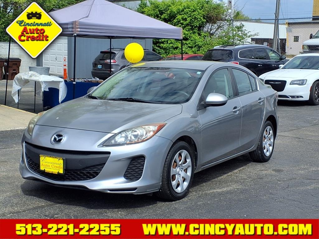photo of 2013 Mazda Mazda3 i SV