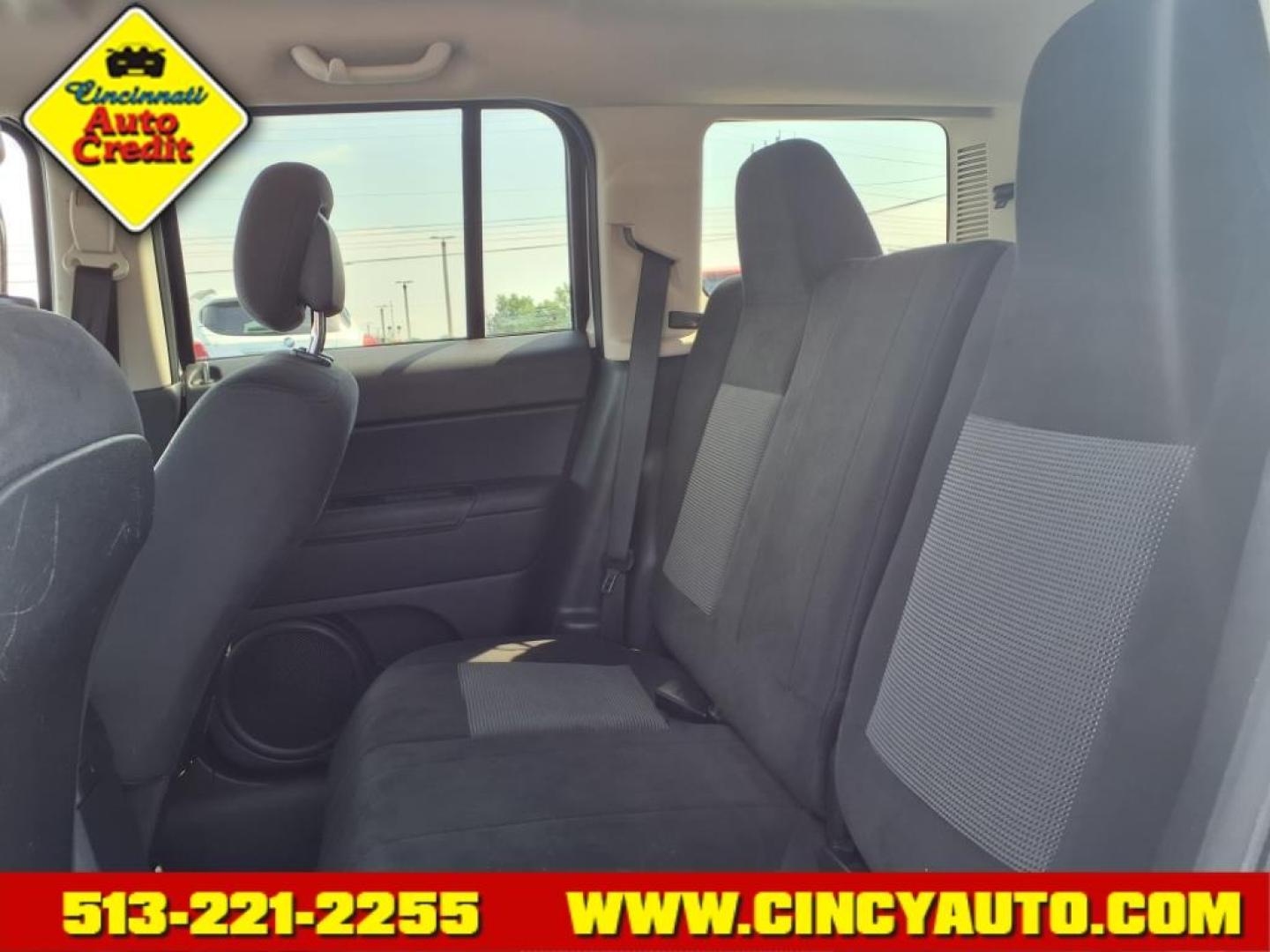 2016 Bright White Clear Coat Jeep Patriot Sport (1C4NJPBA1GD) with an 2.0L 2.0L I4 158hp 141ft. lbs. Sequential Multiport Fuel Injection engine, 6-Speed Shiftable Automatic transmission, located at 5489 Dixie Highway, Fairfield, OH, 45014, (513) 221-2255, 39.333084, -84.523834 - Photo#5