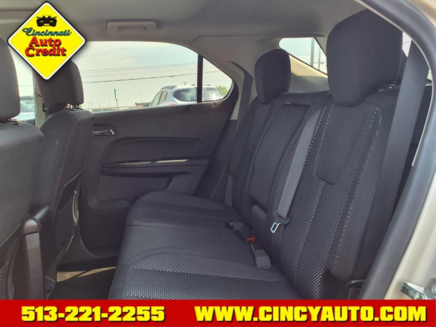 2015 Champagne Silver Metallic Chevrolet Equinox LT (2GNALBEK6F6) with an 2.4L 2.4L I4 182hp 172ft. lbs. Direct Injection engine, 6-Speed Shiftable Automatic transmission, located at 5489 Dixie Highway, Fairfield, OH, 45014, (513) 221-2255, 39.333084, -84.523834 - Photo#5