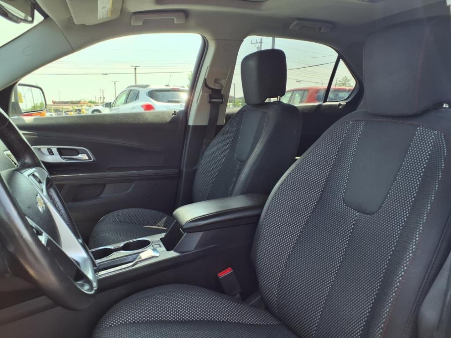 2015 Champagne Silver Metallic Chevrolet Equinox LT (2GNALBEK6F6) with an 2.4L 2.4L I4 182hp 172ft. lbs. Direct Injection engine, 6-Speed Shiftable Automatic transmission, located at 5489 Dixie Highway, Fairfield, OH, 45014, (513) 221-2255, 39.333084, -84.523834 - Photo#6