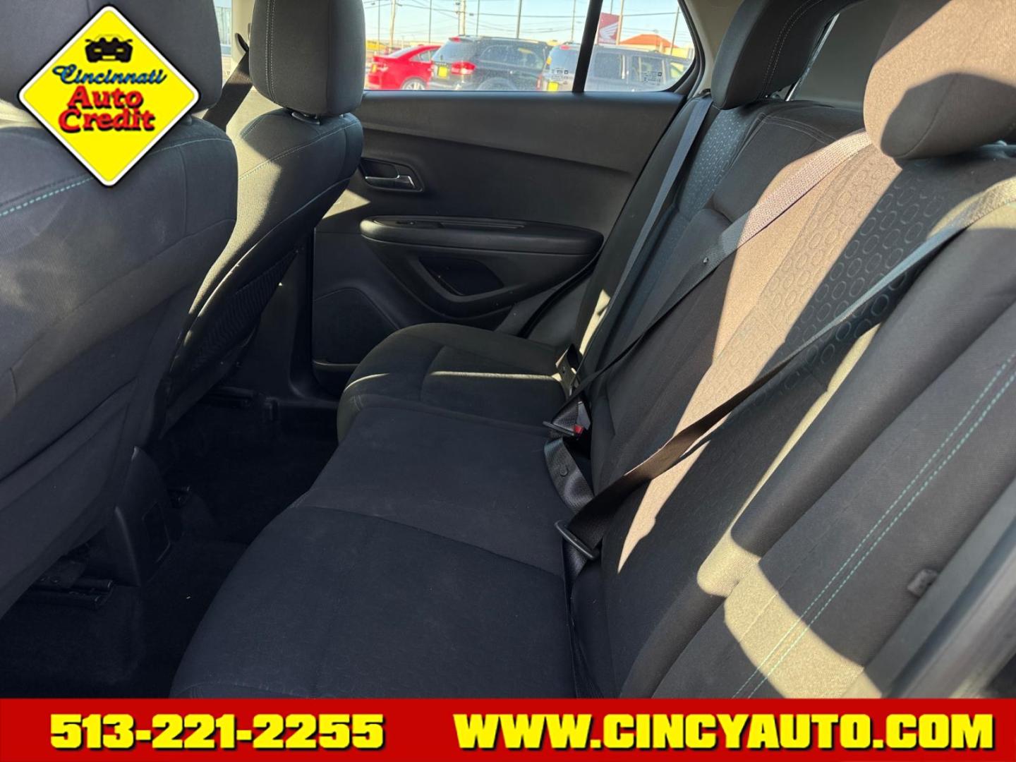 2015 Black Granite Metallic Chevrolet Trax LS (KL7CJKSB6FB) with an 1.4L Ecotec 1.4L Turbo I4 138hp 148ft. lbs. Sequential Multiport Fuel Injection engine, 6-Speed Shiftable Automatic transmission, located at 5489 Dixie Highway, Fairfield, OH, 45014, (513) 221-2255, 39.333084, -84.523834 - Photo#4