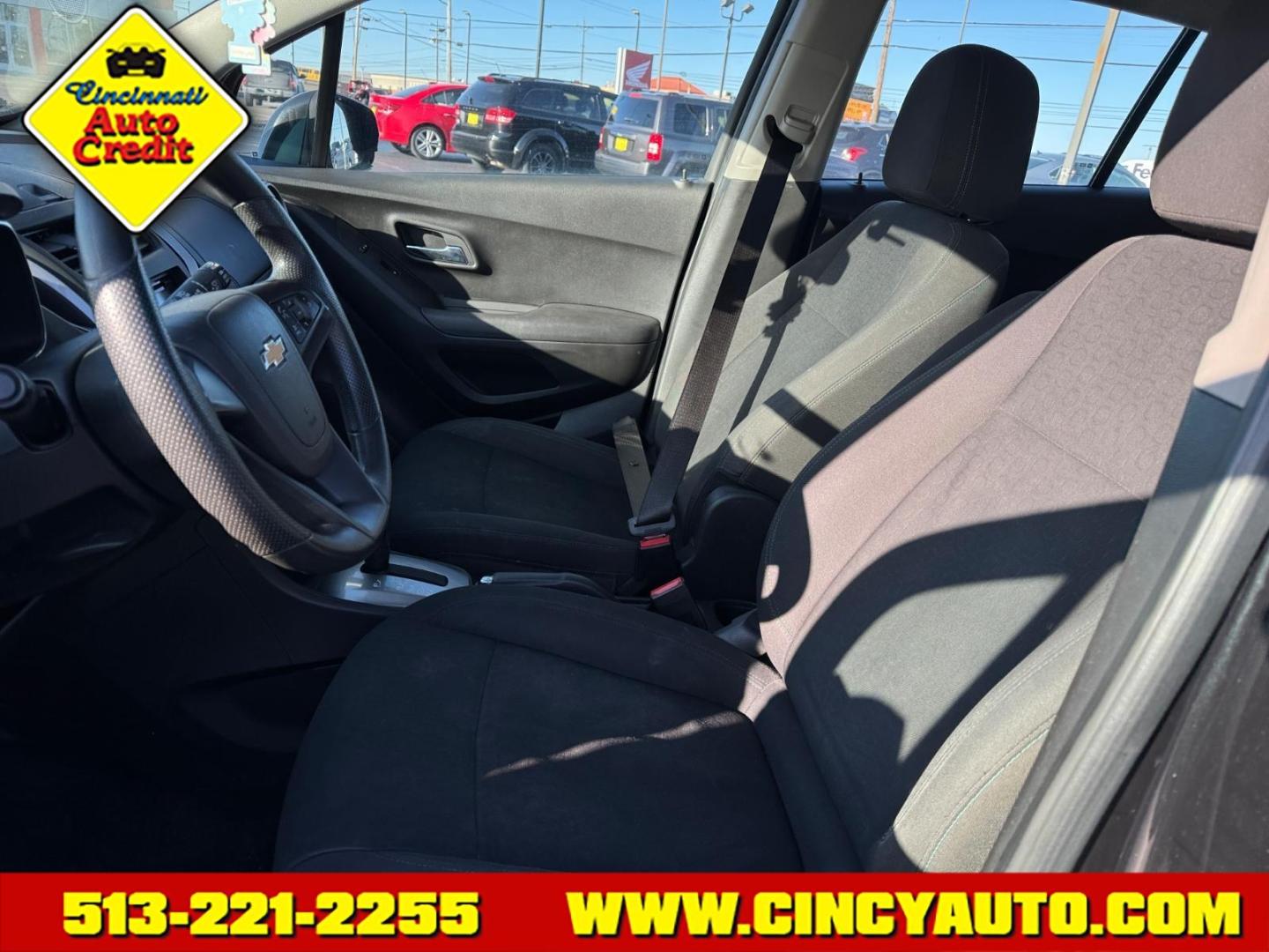 2015 Black Granite Metallic Chevrolet Trax LS (KL7CJKSB6FB) with an 1.4L Ecotec 1.4L Turbo I4 138hp 148ft. lbs. Sequential Multiport Fuel Injection engine, 6-Speed Shiftable Automatic transmission, located at 5489 Dixie Highway, Fairfield, OH, 45014, (513) 221-2255, 39.333084, -84.523834 - Photo#5