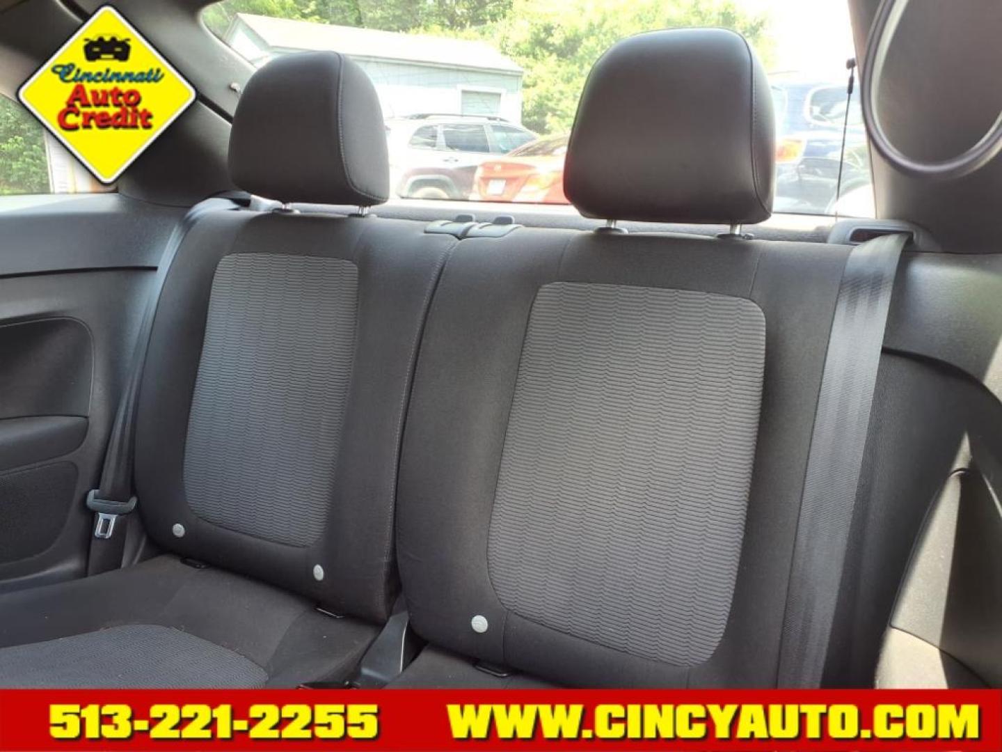 2013 Platinum Gray Metallic Volkswagen Beetle 2.5L Entry PZEV (3VWFP7ATXDM) with an 2.5L 2.5L I5 170hp 177ft. lbs. PZEV Sequential Multiport Fuel Injection engine, 6-speed Automatic with Tiptronic transmission, located at 2813 Gilbert Avenue, Cincinnati, OH, 45206, (513) 221-2255, 39.130219, -84.489189 - Photo#4