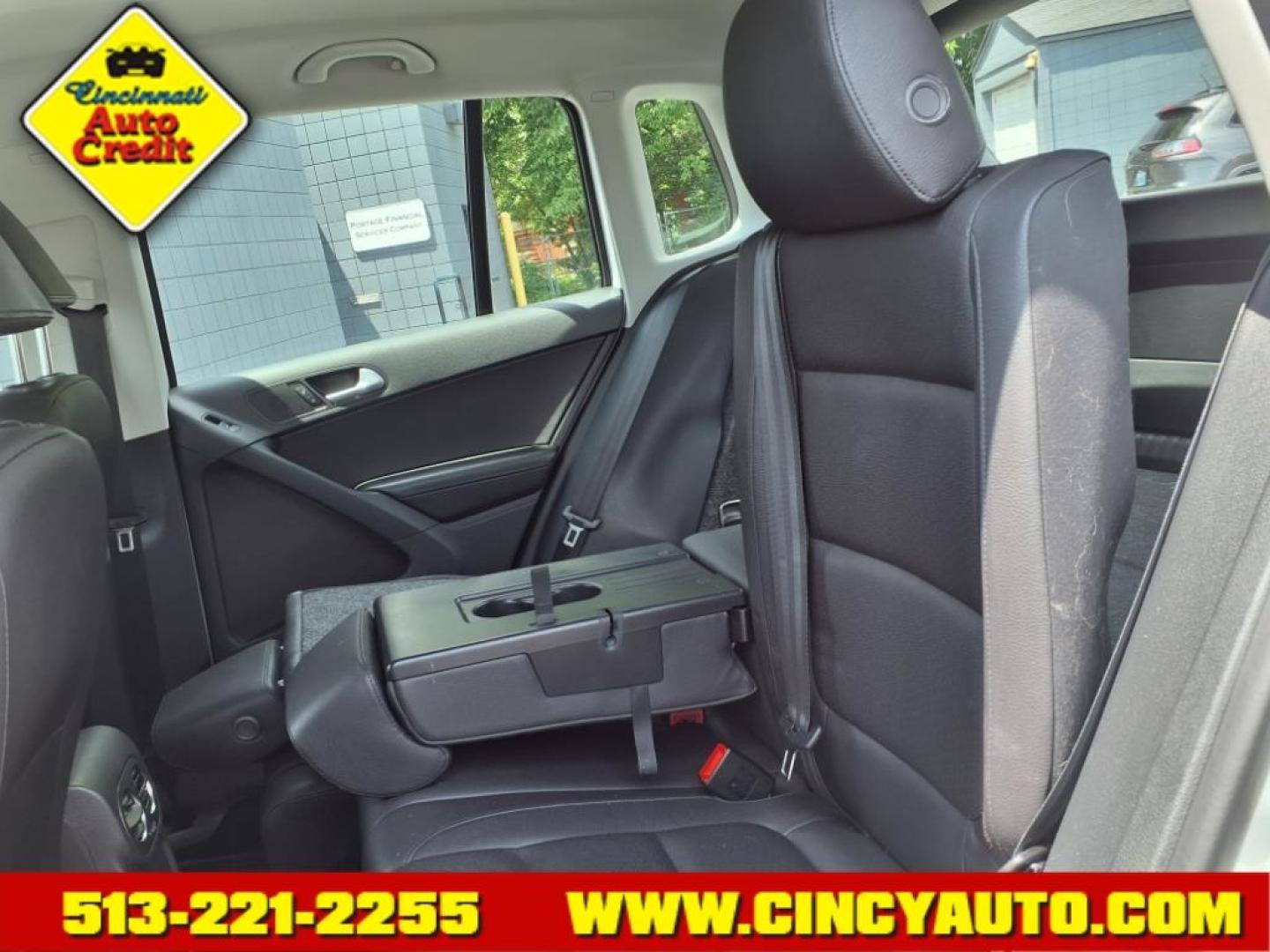 2016 Pure White Volkswagen Tiguan 2.0T S 4Motion (WVGBV7AX2GW) with an 2.0L 2.0L Turbo I4 200hp 207ft. lbs. Direct Injection engine, 6-speed Automatic with Tiptronic transmission, located at 2813 Gilbert Avenue, Cincinnati, OH, 45206, (513) 221-2255, 39.130219, -84.489189 - Photo#4