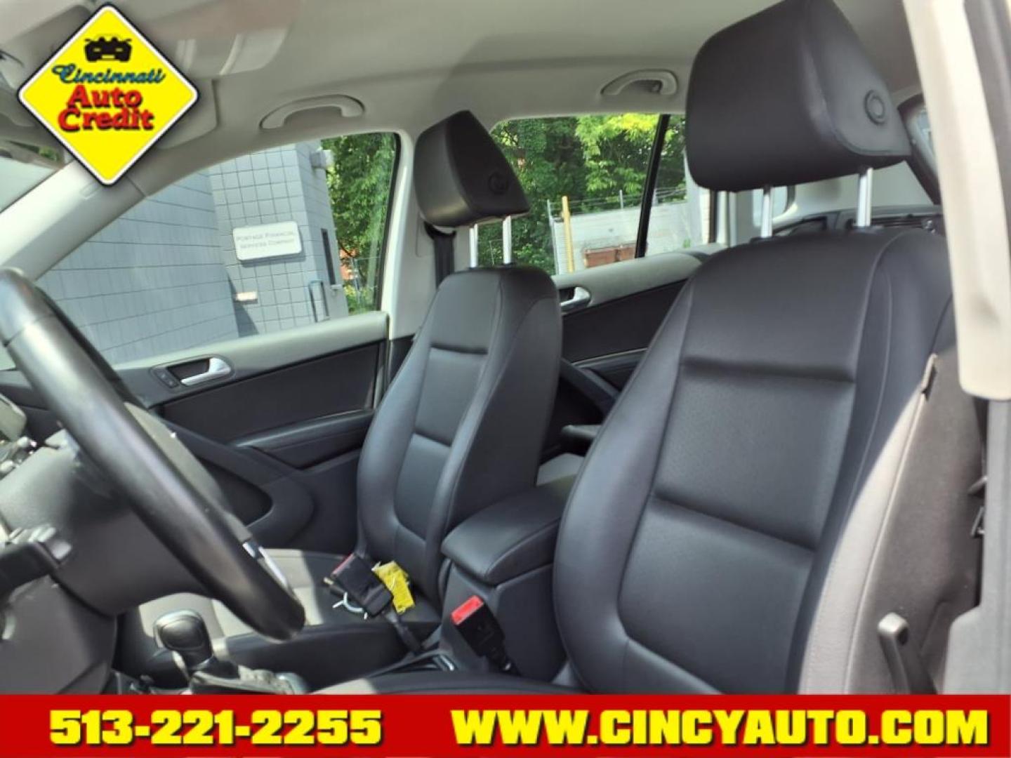 2016 Pure White Volkswagen Tiguan 2.0T S 4Motion (WVGBV7AX2GW) with an 2.0L 2.0L Turbo I4 200hp 207ft. lbs. Direct Injection engine, 6-speed Automatic with Tiptronic transmission, located at 2813 Gilbert Avenue, Cincinnati, OH, 45206, (513) 221-2255, 39.130219, -84.489189 - Photo#5