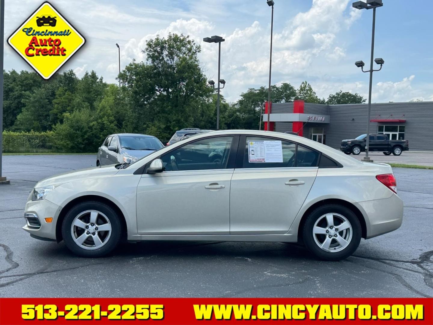 2016 Champagne Silver Metallic Gwt Chevrolet Cruze Limited 1LT Auto (1G1PE5SB9G7) with an 1.4L Ecotec 1.4L Turbo I4 138hp 148ft. lbs. Sequential Multiport Fuel Injection engine, 6-Speed Shiftable Automatic w/Overdrive transmission, located at 5489 Dixie Highway, Fairfield, OH, 45014, (513) 221-2255, 39.333084, -84.523834- Photo#1