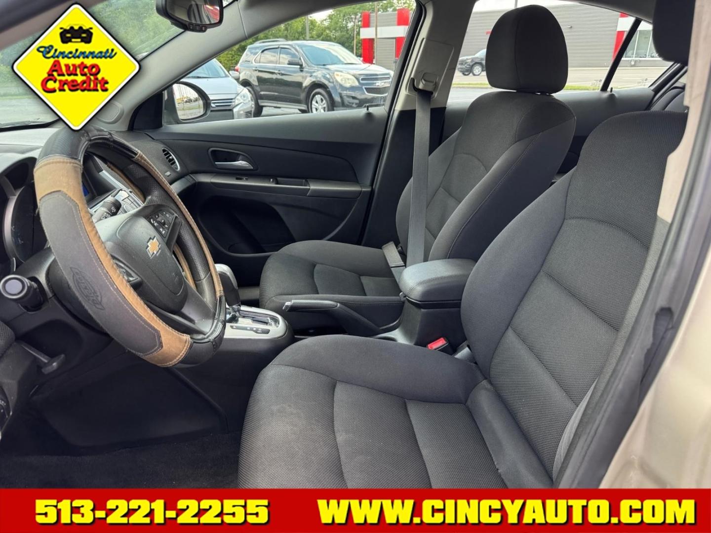 2016 Champagne Silver Metallic Gwt Chevrolet Cruze Limited 1LT Auto (1G1PE5SB9G7) with an 1.4L Ecotec 1.4L Turbo I4 138hp 148ft. lbs. Sequential Multiport Fuel Injection engine, 6-Speed Shiftable Automatic w/Overdrive transmission, located at 5489 Dixie Highway, Fairfield, OH, 45014, (513) 221-2255, 39.333084, -84.523834- Photo#5