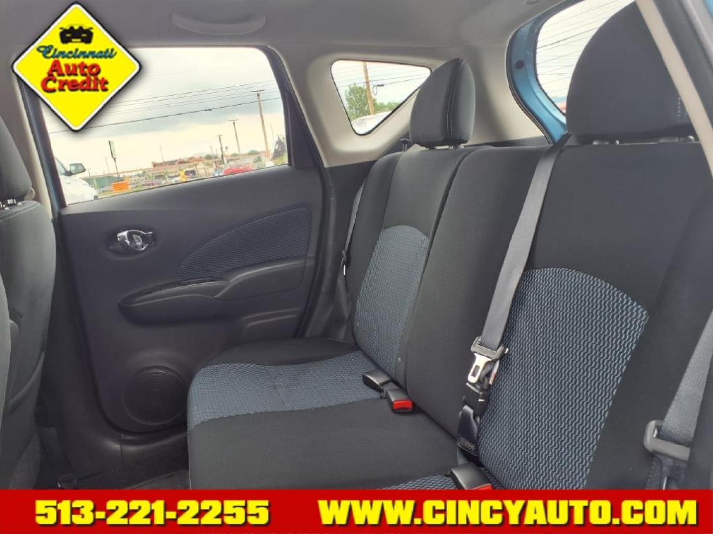 2015 Morningsky Blue Nissan Versa Note SV (3N1CE2CP2FL) with an 1.6L 1.6L I4 109hp 107ft. lbs. Sequential Multiport Fuel Injection engine, CVT transmission, located at 5489 Dixie Highway, Fairfield, OH, 45014, (513) 221-2255, 39.333084, -84.523834 - Photo#4