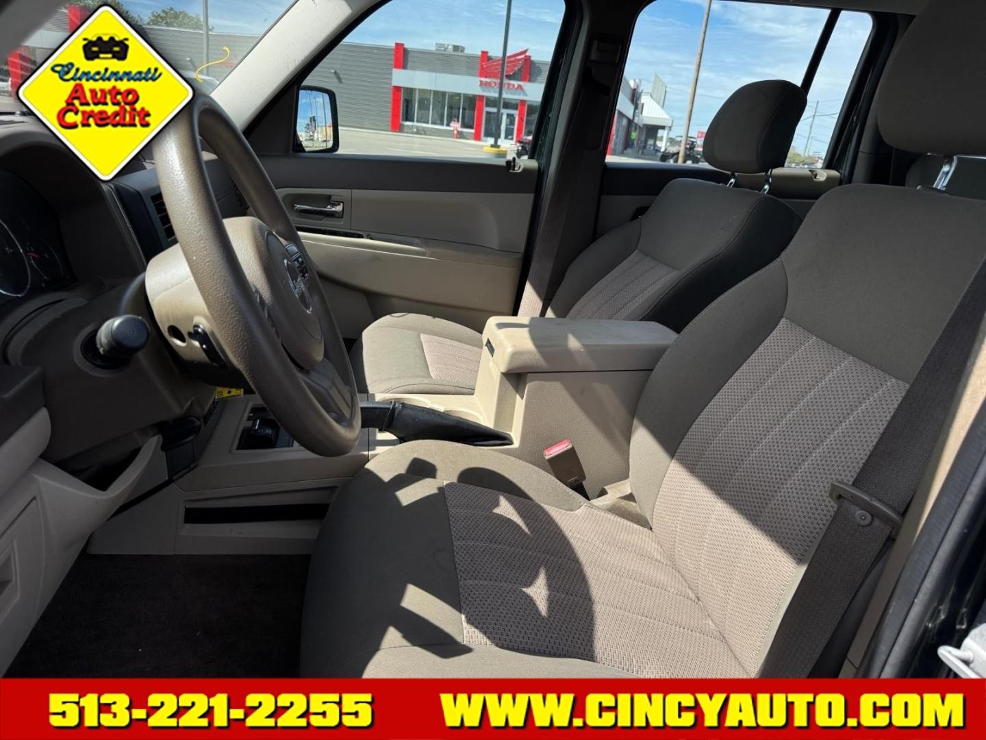 2011 Natural Green Pearl Coat Pgn Jeep Liberty Sport (1J4PN2GK0BW) with an 3.7L 3.7L V6 210hp 235ft. lbs. Fuel Injected engine, 4-Speed Automatic transmission, located at 5489 Dixie Highway, Fairfield, OH, 45014, (513) 221-2255, 39.333084, -84.523834- Photo#5