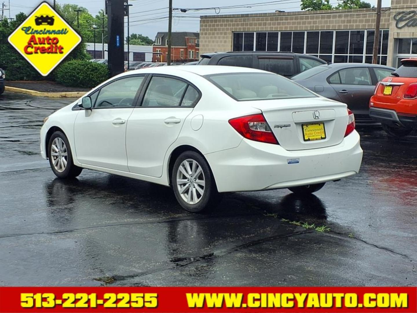 2012 Taffeta White Honda Civic EX-L (2HGFB2F91CH) with an 1.8L 1.8L I4 140hp 128ft. lbs. Fuel Injected engine, 5-Speed Automatic transmission, located at 2813 Gilbert Avenue, Cincinnati, OH, 45206, (513) 221-2255, 39.130219, -84.489189 - Photo#2