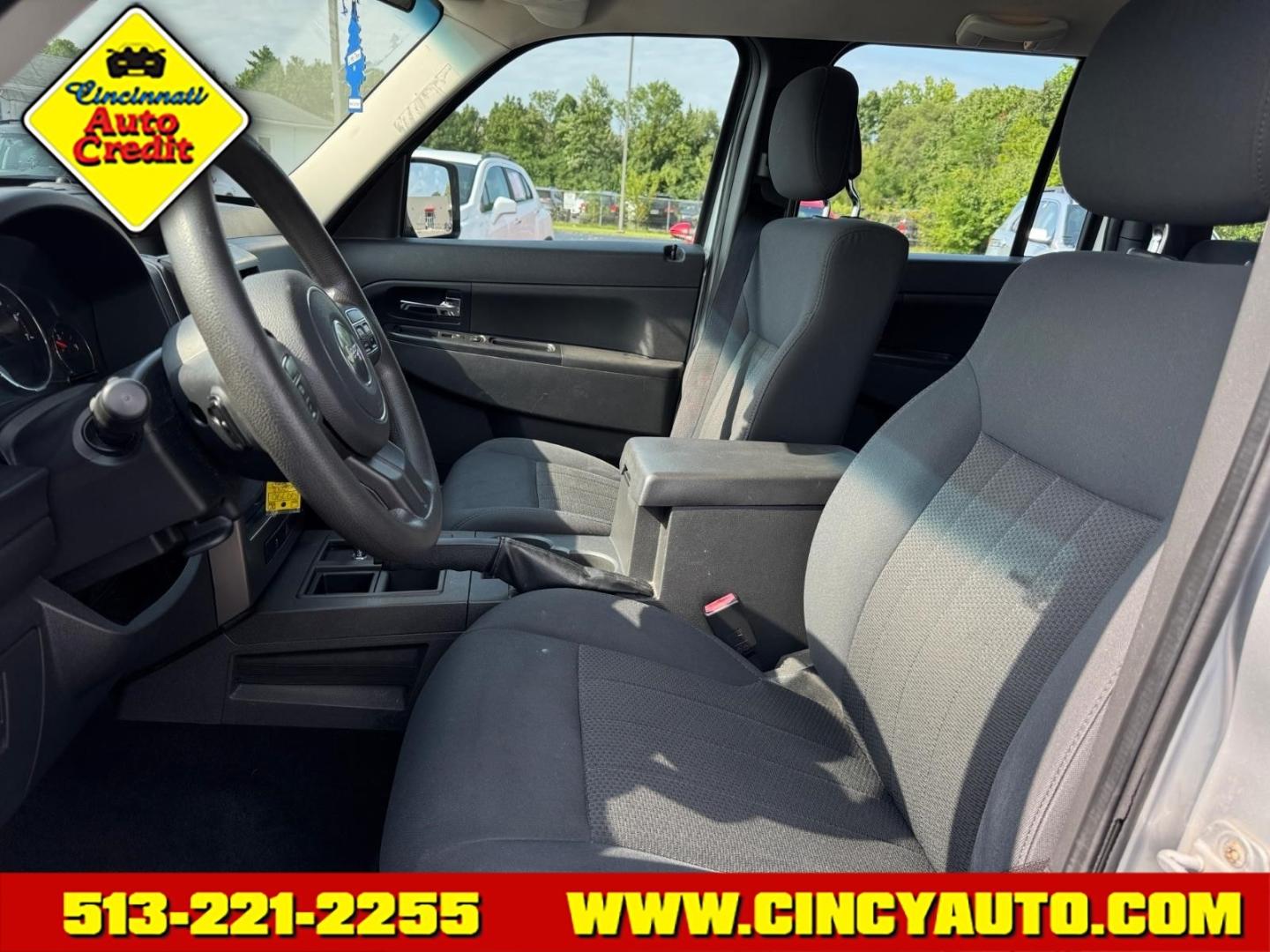2012 Bright Silver Metallic Clear Coat Ps2 Jeep Liberty Latitude (1C4PJLAK9CW) with an 3.7L 3.7L V6 210hp 235ft. lbs. Sequential Multiport Fuel Injection engine, 4-Speed Automatic transmission, located at 5489 Dixie Highway, Fairfield, OH, 45014, (513) 221-2255, 39.333084, -84.523834- Photo#5