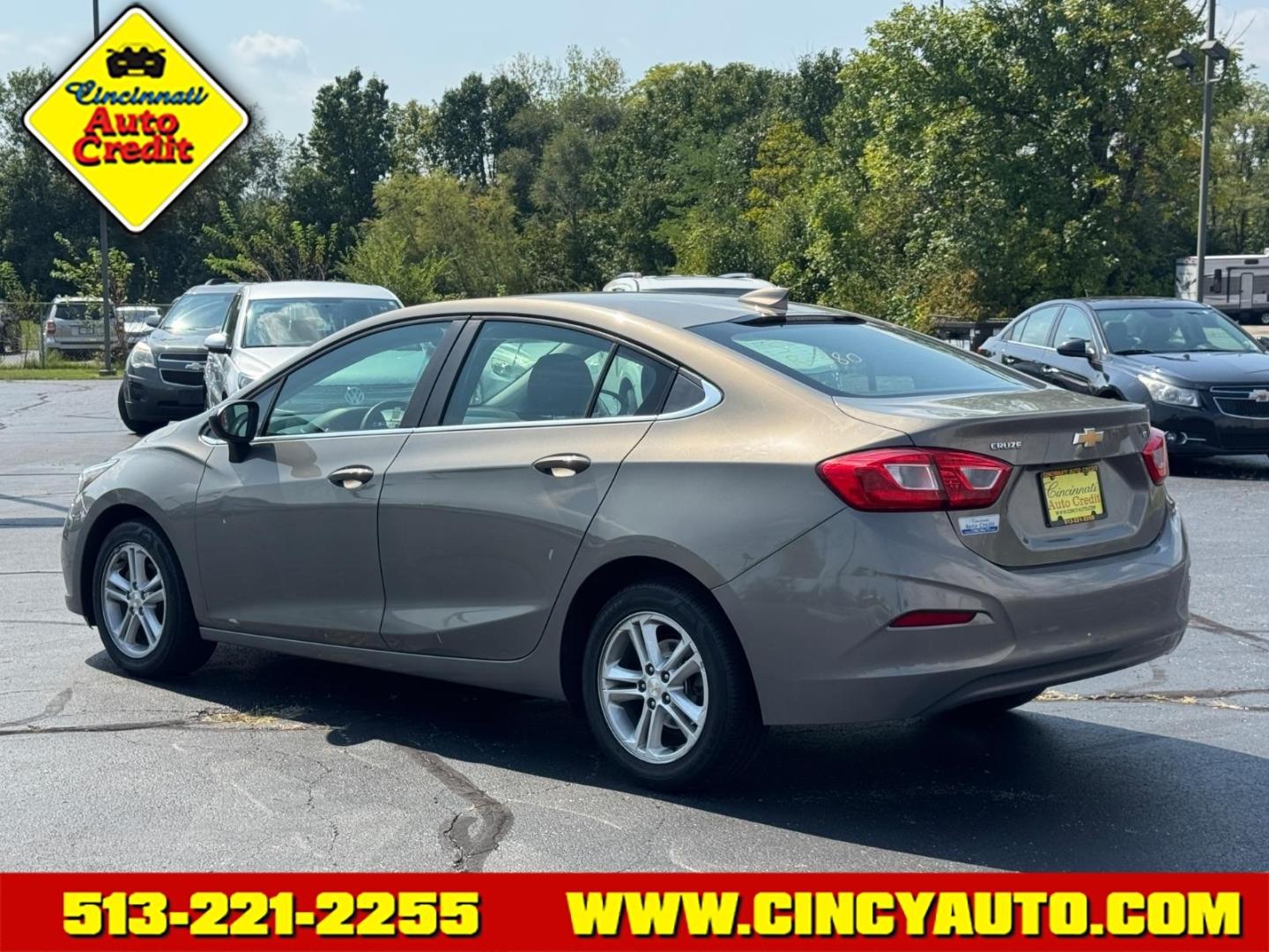 2018 Pepperdust Metallic Gmu Chevrolet Cruze LT Auto (1G1BE5SM9J7) with an 1.4L 1.4L Turbo I4 153hp 177ft. lbs. Direct Injection engine, 6-Speed Shiftable Automatic transmission, located at 5489 Dixie Highway, Fairfield, OH, 45014, (513) 221-2255, 39.333084, -84.523834- Photo#2