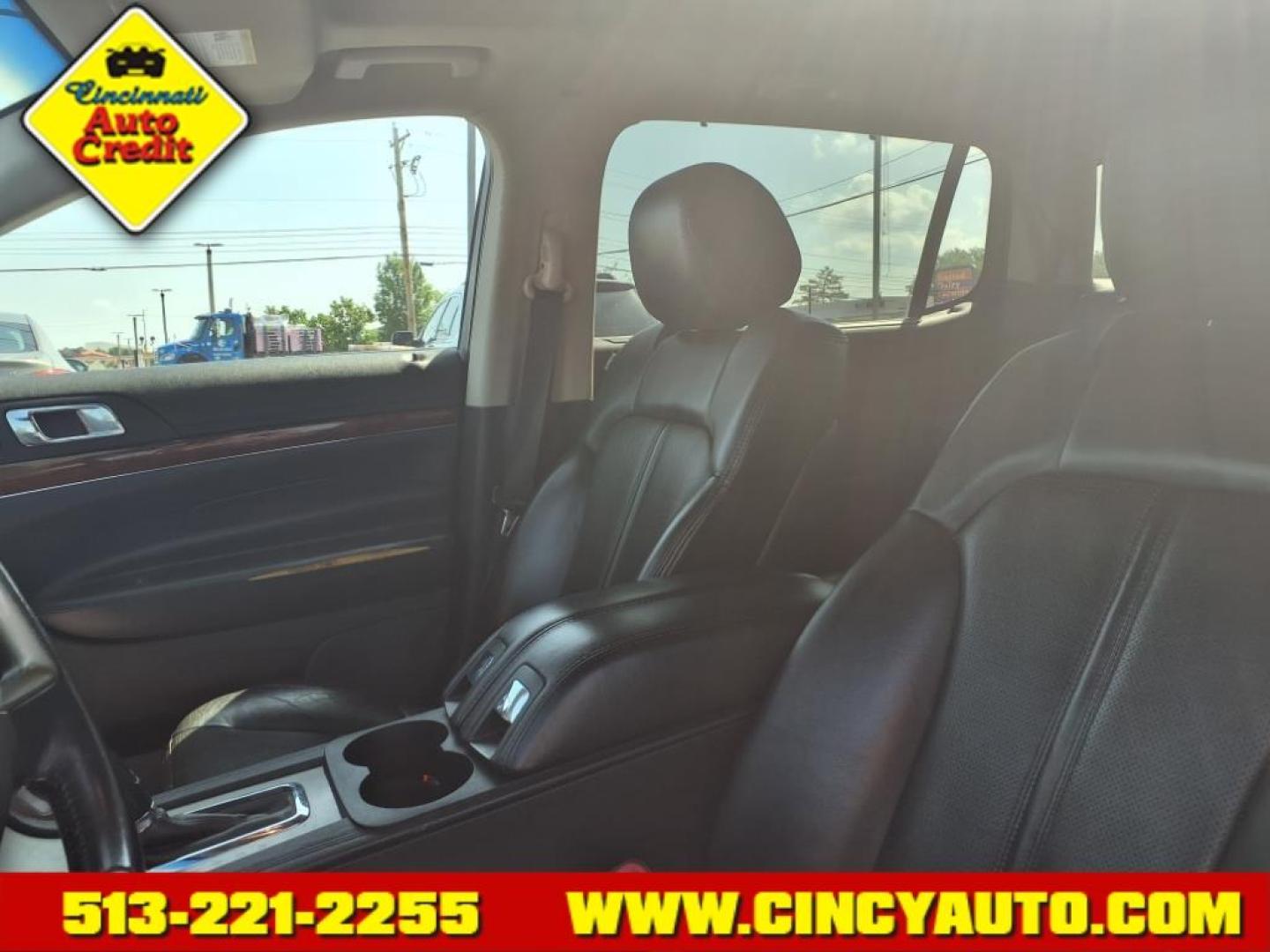 2011 Bordeaux Reserve Metallic Red Lincoln MKT EcoBoost (2LMHJ5AT7BB) with an 3.5L EcoBoost 3.5L Twin Turbo V6 355hp 350ft. lbs. Direct Injection engine, 6-Speed Shiftable Automatic transmission, located at 5489 Dixie Highway, Fairfield, OH, 45014, (513) 221-2255, 39.333084, -84.523834 - Photo#5