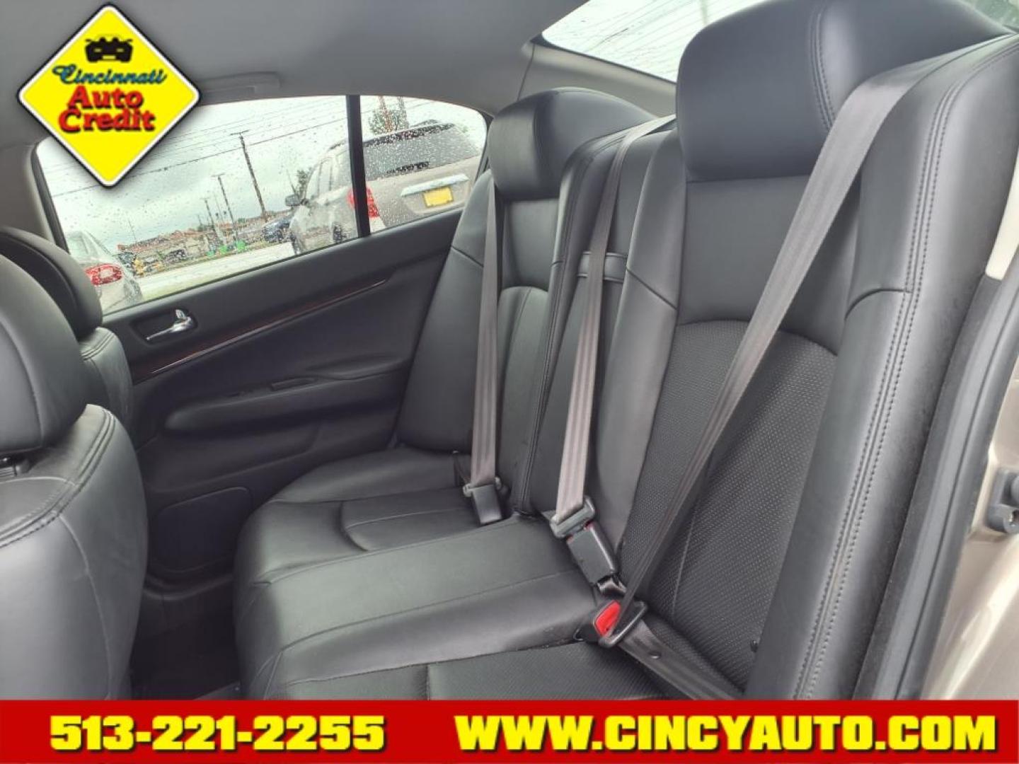 2011 Graphite Shadow INFINITI G37 Sedan x (JN1CV6AR8BM) with an 3.7L 3.7L V6 328hp 269ft. lbs. Sequential Multiport Fuel Injection engine, 7-Speed Shiftable Automatic transmission, located at 5489 Dixie Highway, Fairfield, OH, 45014, (513) 221-2255, 39.333084, -84.523834 - Photo#4