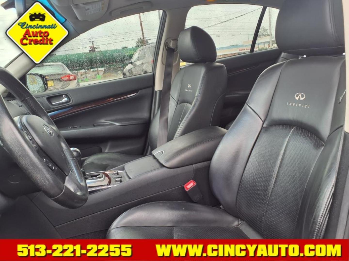 2011 Graphite Shadow INFINITI G37 Sedan x (JN1CV6AR8BM) with an 3.7L 3.7L V6 328hp 269ft. lbs. Sequential Multiport Fuel Injection engine, 7-Speed Shiftable Automatic transmission, located at 5489 Dixie Highway, Fairfield, OH, 45014, (513) 221-2255, 39.333084, -84.523834 - Photo#5