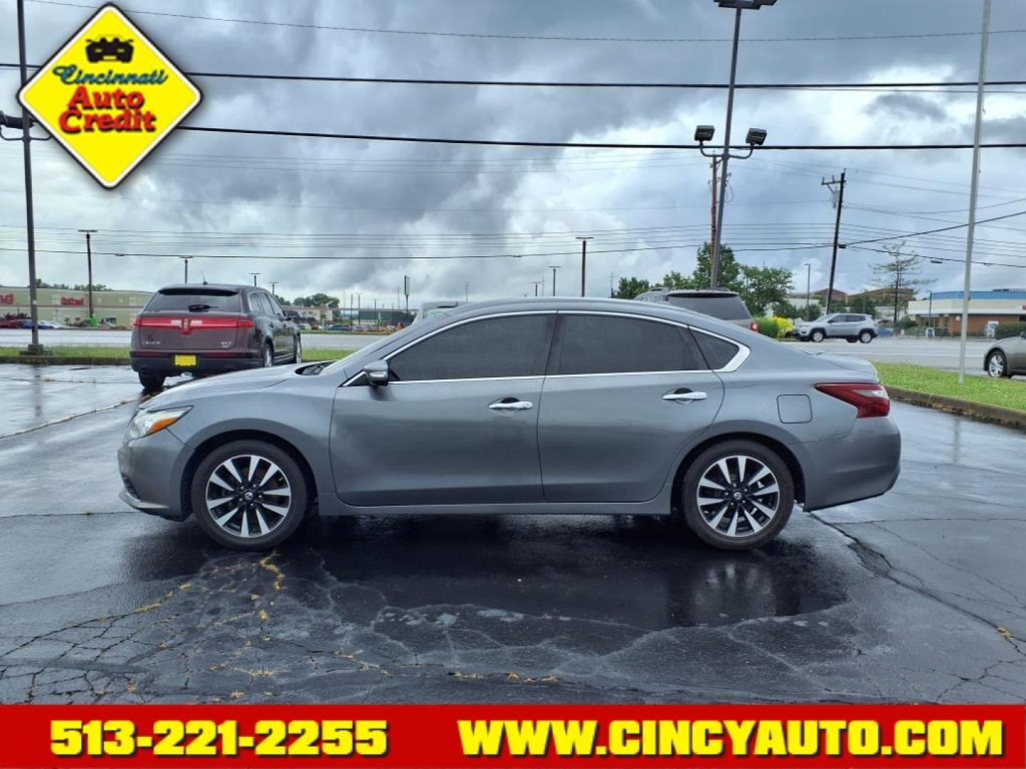 2018 Brilliant Silver Nissan Altima 2.5 SL (1N4AL3AP4JC) with an 2.5L 2.5L I4 179hp 177ft. lbs. Sequential Multiport Fuel Injection engine, CVT transmission, located at 5489 Dixie Highway, Fairfield, OH, 45014, (513) 221-2255, 39.333084, -84.523834 - Photo#1