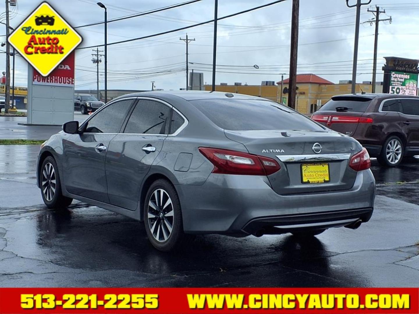2018 Brilliant Silver Nissan Altima 2.5 SL (1N4AL3AP4JC) with an 2.5L 2.5L I4 179hp 177ft. lbs. Sequential Multiport Fuel Injection engine, CVT transmission, located at 5489 Dixie Highway, Fairfield, OH, 45014, (513) 221-2255, 39.333084, -84.523834 - Photo#2