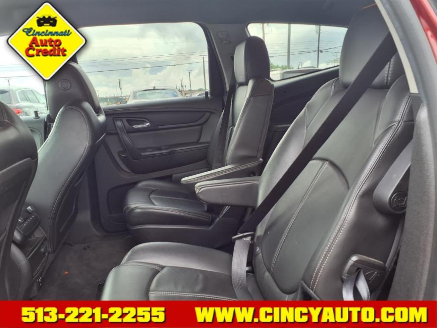 2016 Siren Red Tintcoat Chevrolet Traverse LT (1GNKRHKD6GJ) with an 3.6L 3.6L V6 281hp 266ft. lbs. Direct Injection engine, 6-Speed Shiftable Automatic transmission, located at 5489 Dixie Highway, Fairfield, OH, 45014, (513) 221-2255, 39.333084, -84.523834 - Photo#4