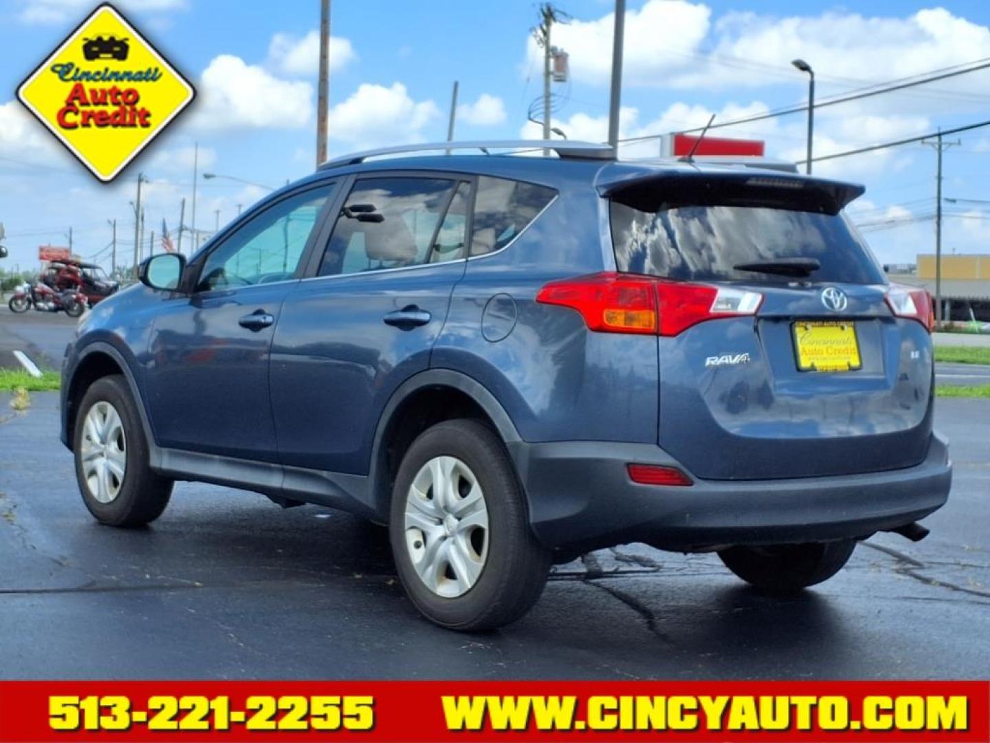 2014 Shoreline Blue Pearl Toyota RAV4 LE (2T3ZFREV8EW) with an 2.5L 2.5L I4 176hp 172ft. lbs. Sequential Multiport Fuel Injection engine, 6-Speed Shiftable Automatic transmission, located at 5489 Dixie Highway, Fairfield, OH, 45014, (513) 221-2255, 39.333084, -84.523834 - Photo#2