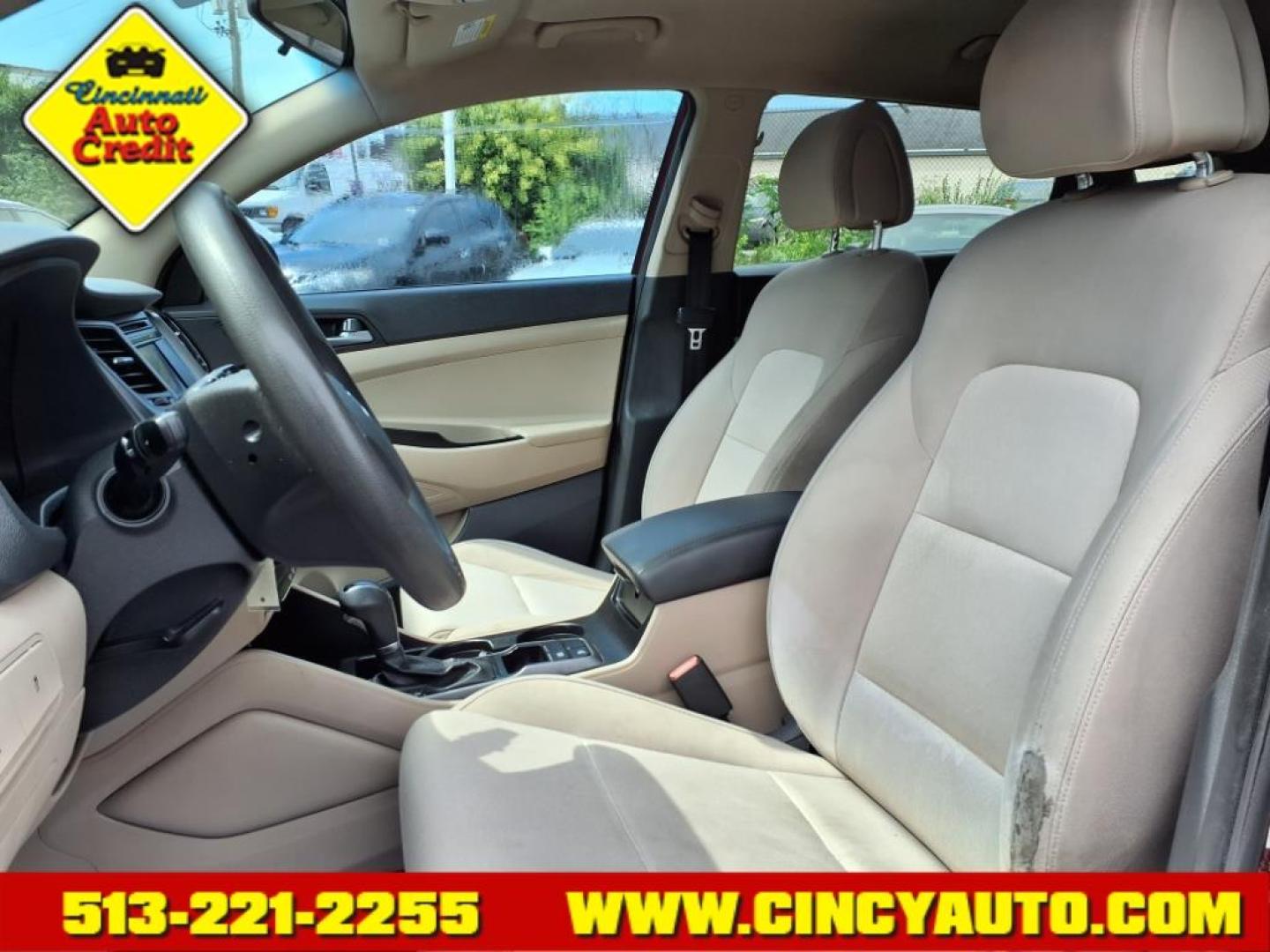 2016 Sedona Sunset Hyundai TUCSON SE (KM8J33A43GU) with an 2.0L 2.0L I4 164hp 151ft. lbs. Direct Injection engine, 6-Speed Shiftable Automatic transmission, located at 2813 Gilbert Avenue, Cincinnati, OH, 45206, (513) 221-2255, 39.130219, -84.489189 - Photo#5