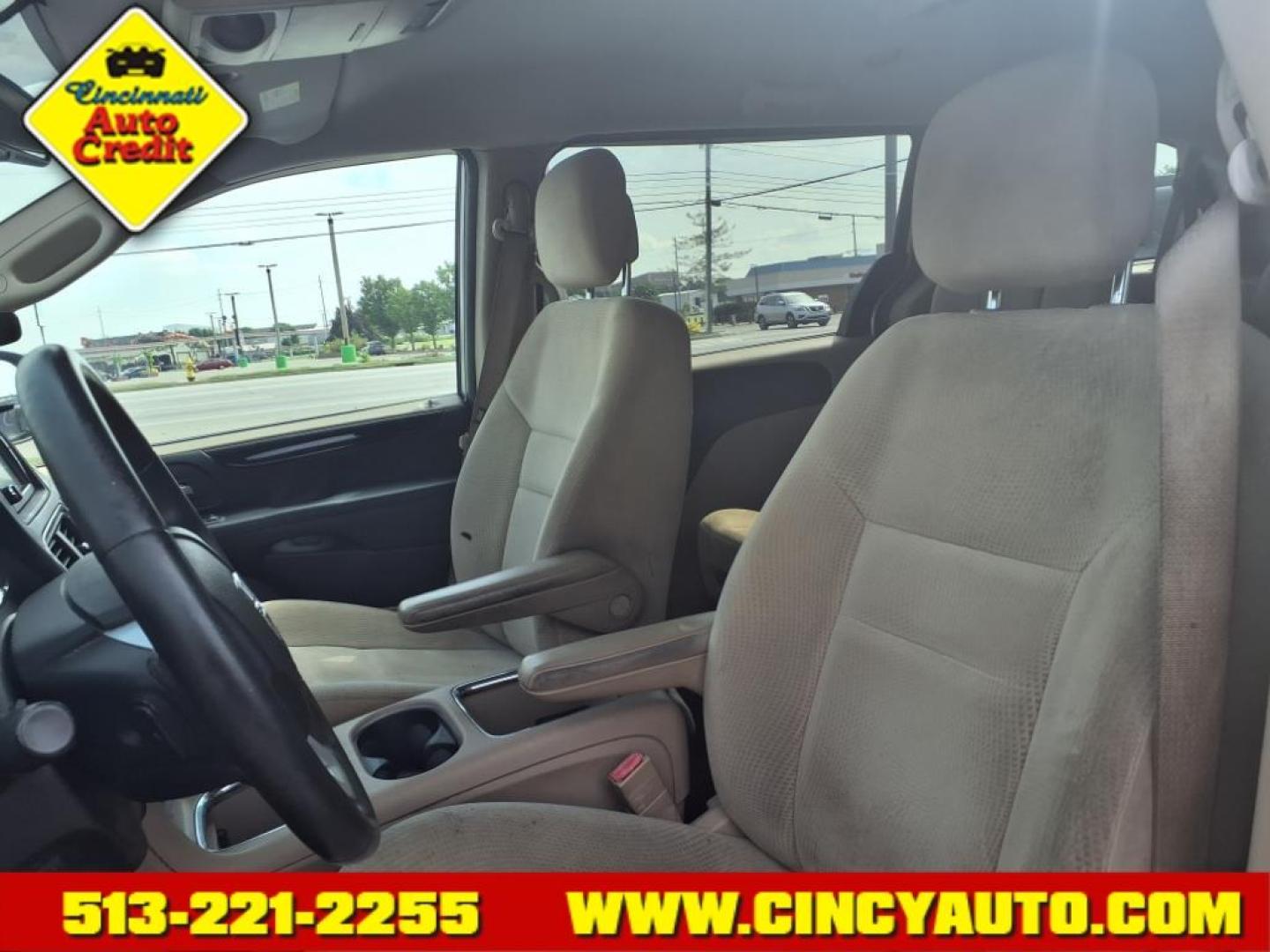 2014 Cashmere Pearl Coat Dodge Grand Caravan SXT (2C4RDGCG0ER) with an 3.6L Pentastar 3.6L Flex Fuel V6 283hp 260ft. lbs. Sequential Multiport Fuel Injection engine, 6-Speed Shiftable Automatic transmission, located at 5489 Dixie Highway, Fairfield, OH, 45014, (513) 221-2255, 39.333084, -84.523834 - Photo#5