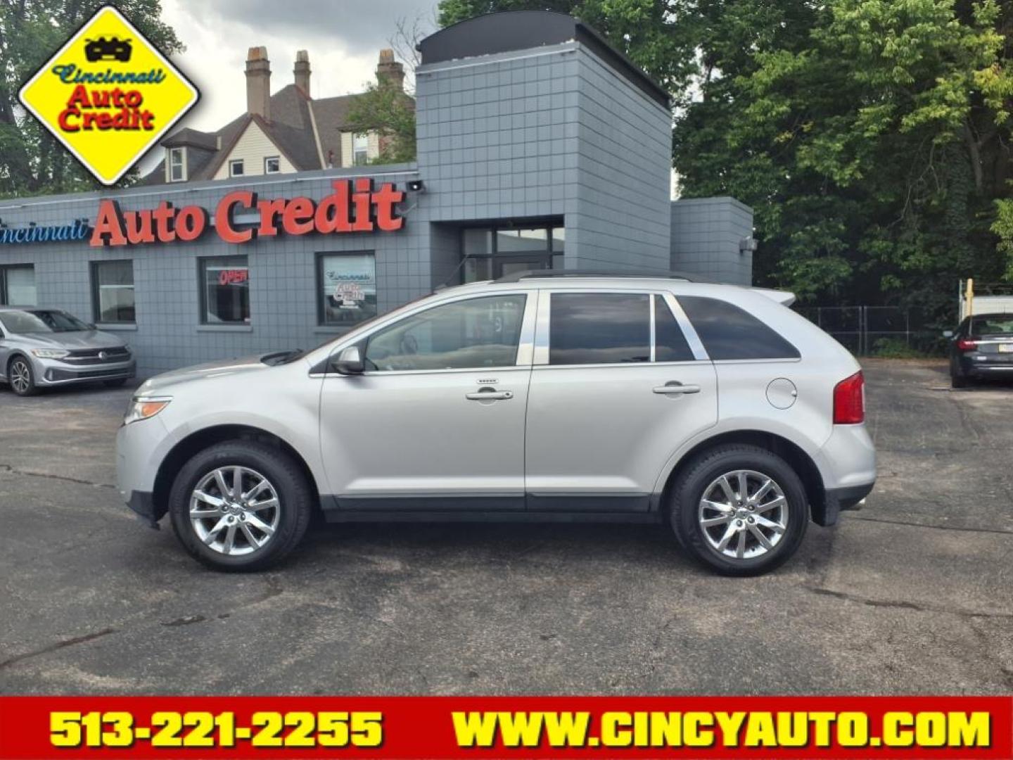 2012 Ingot Silver Metallic Ford Edge Limited (2FMDK4KC6CB) with an 3.5L 3.5L V6 285hp 253ft. lbs. Sequential Multiport Fuel Injection engine, 6-Speed Shiftable Automatic transmission, located at 2813 Gilbert Avenue, Cincinnati, OH, 45206, (513) 221-2255, 39.130219, -84.489189 - Photo#1