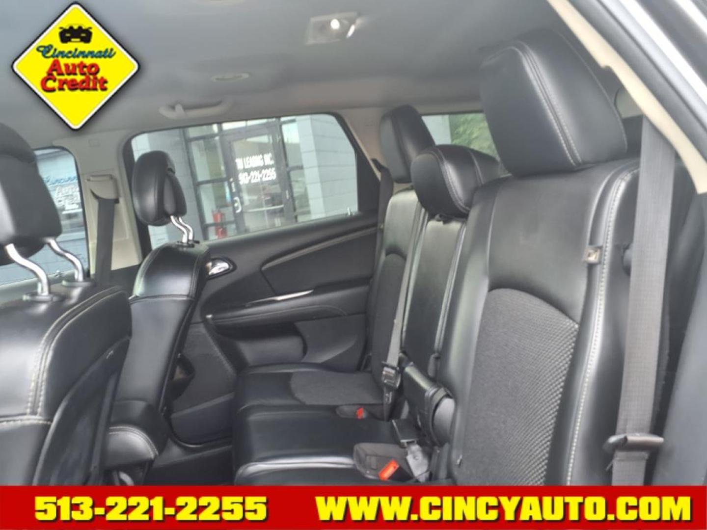 2018 Bruiser Grey Clear Coat Dodge Journey Crossroad (3C4PDCGG6JT) with an 3.6L Pentastar 3.6L Flex Fuel V6 283hp 260ft. lbs. Sequential Multiport Fuel Injection engine, 6-Speed Shiftable Automatic transmission, located at 2813 Gilbert Avenue, Cincinnati, OH, 45206, (513) 221-2255, 39.130219, -84.489189 - Photo#4