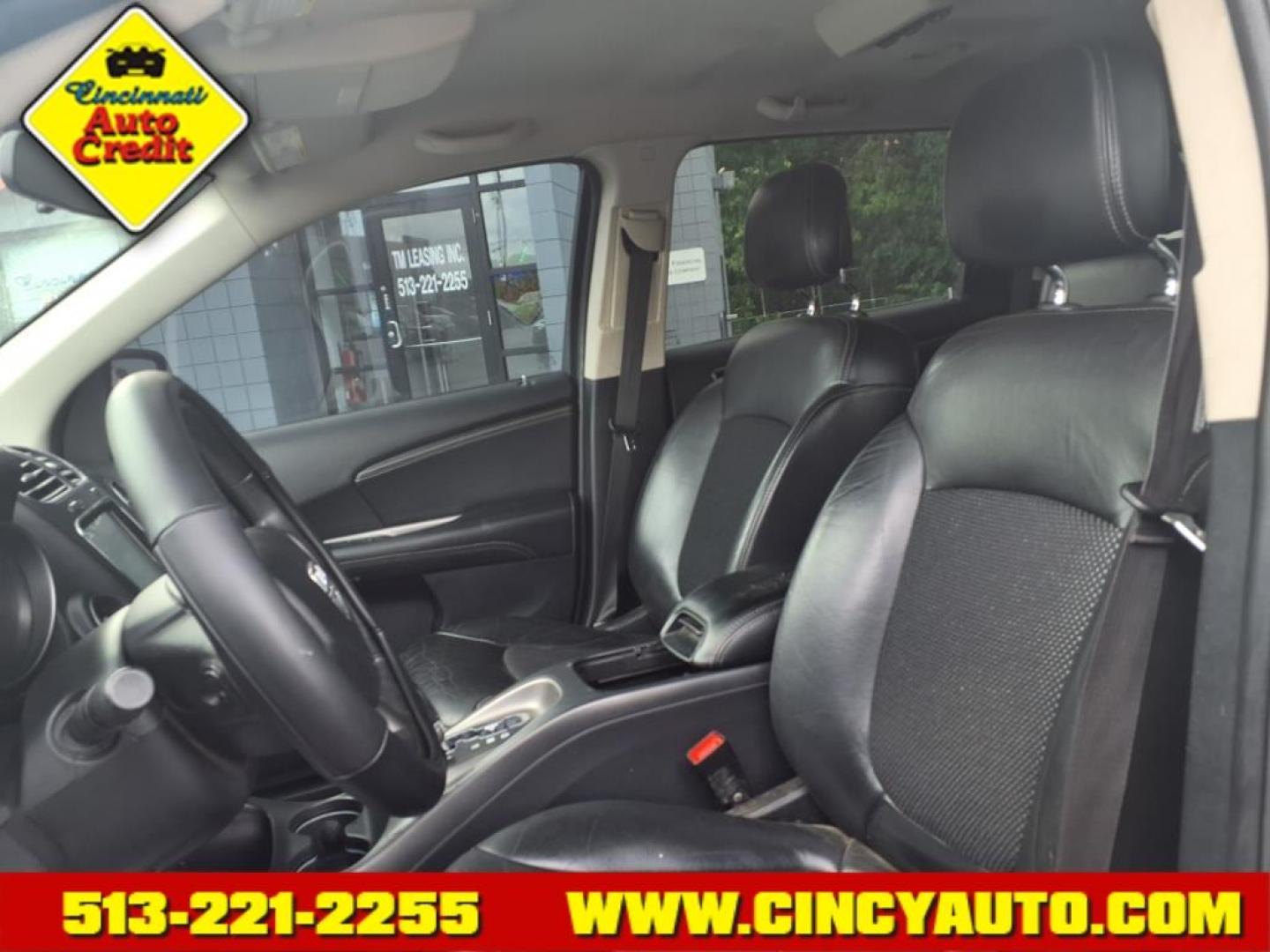 2018 Bruiser Grey Clear Coat Dodge Journey Crossroad (3C4PDCGG6JT) with an 3.6L Pentastar 3.6L Flex Fuel V6 283hp 260ft. lbs. Sequential Multiport Fuel Injection engine, 6-Speed Shiftable Automatic transmission, located at 2813 Gilbert Avenue, Cincinnati, OH, 45206, (513) 221-2255, 39.130219, -84.489189 - Photo#5