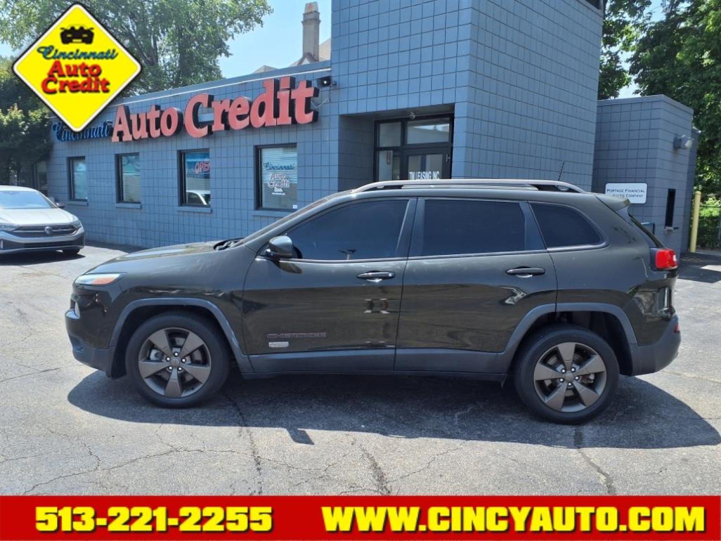 2016 Eco Green Pearl Coat Pgx Jeep Cherokee Latitude (1C4PJLCSXGW) with an 3.2L 3.2L V6 271hp 239ft. lbs. Sequential Multiport Fuel Injection engine, 9-Speed Shiftable Automatic transmission, located at 2813 Gilbert Avenue, Cincinnati, OH, 45206, (513) 221-2255, 39.130219, -84.489189 - Photo#1