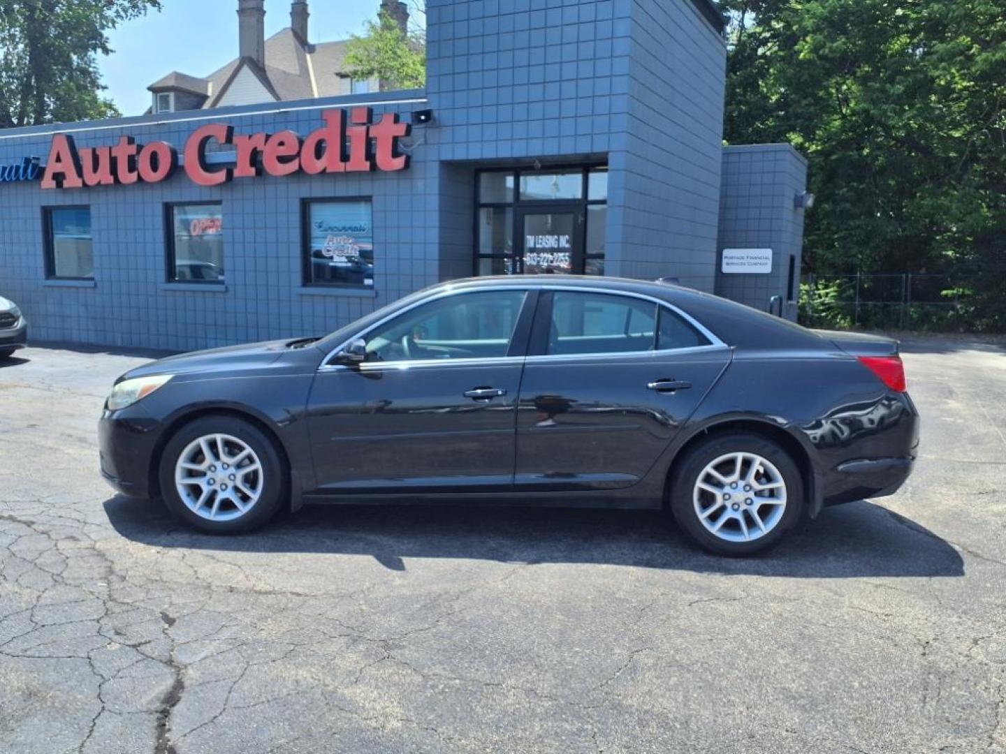 2014 Black Granite Metallic Gar Chevrolet Malibu LT (1G11C5SLXEF) with an 2.5L Ecotec 2.5L I4 196hp 191ft. lbs. Direct Injection engine, 6-Speed Shiftable Automatic w/Overdrive transmission, located at 2813 Gilbert Avenue, Cincinnati, OH, 45206, (513) 221-2255, 39.130219, -84.489189 - Photo#1